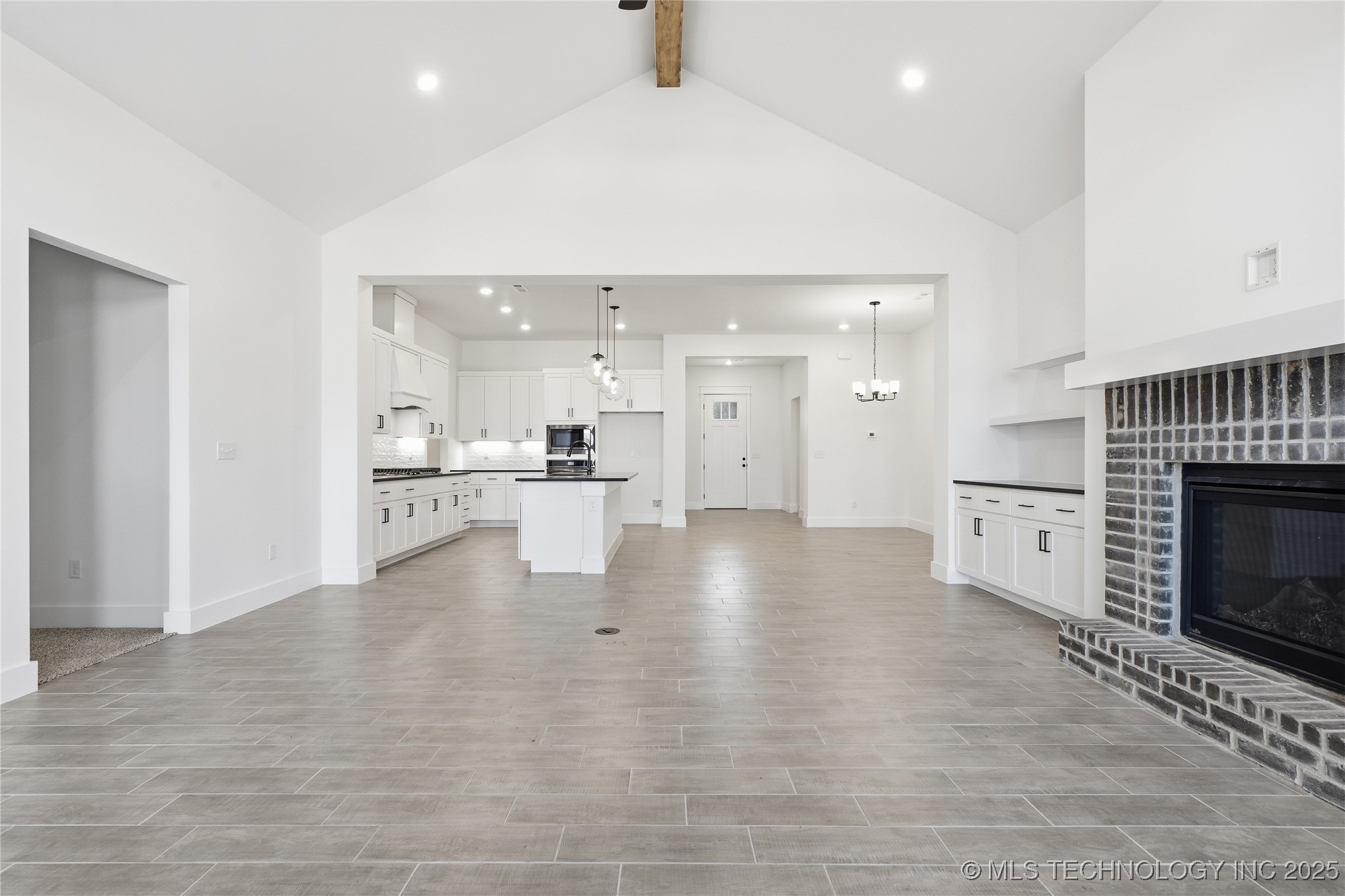 2045 E 130th Street S Property Photo 21