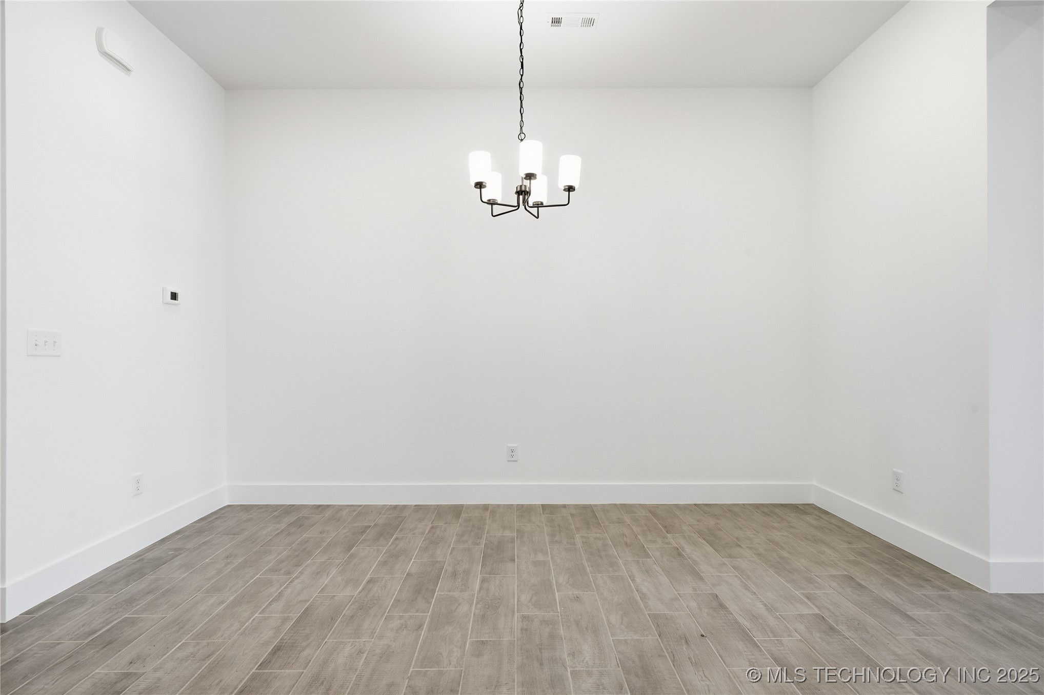 2045 E 130th Street S Property Photo 23