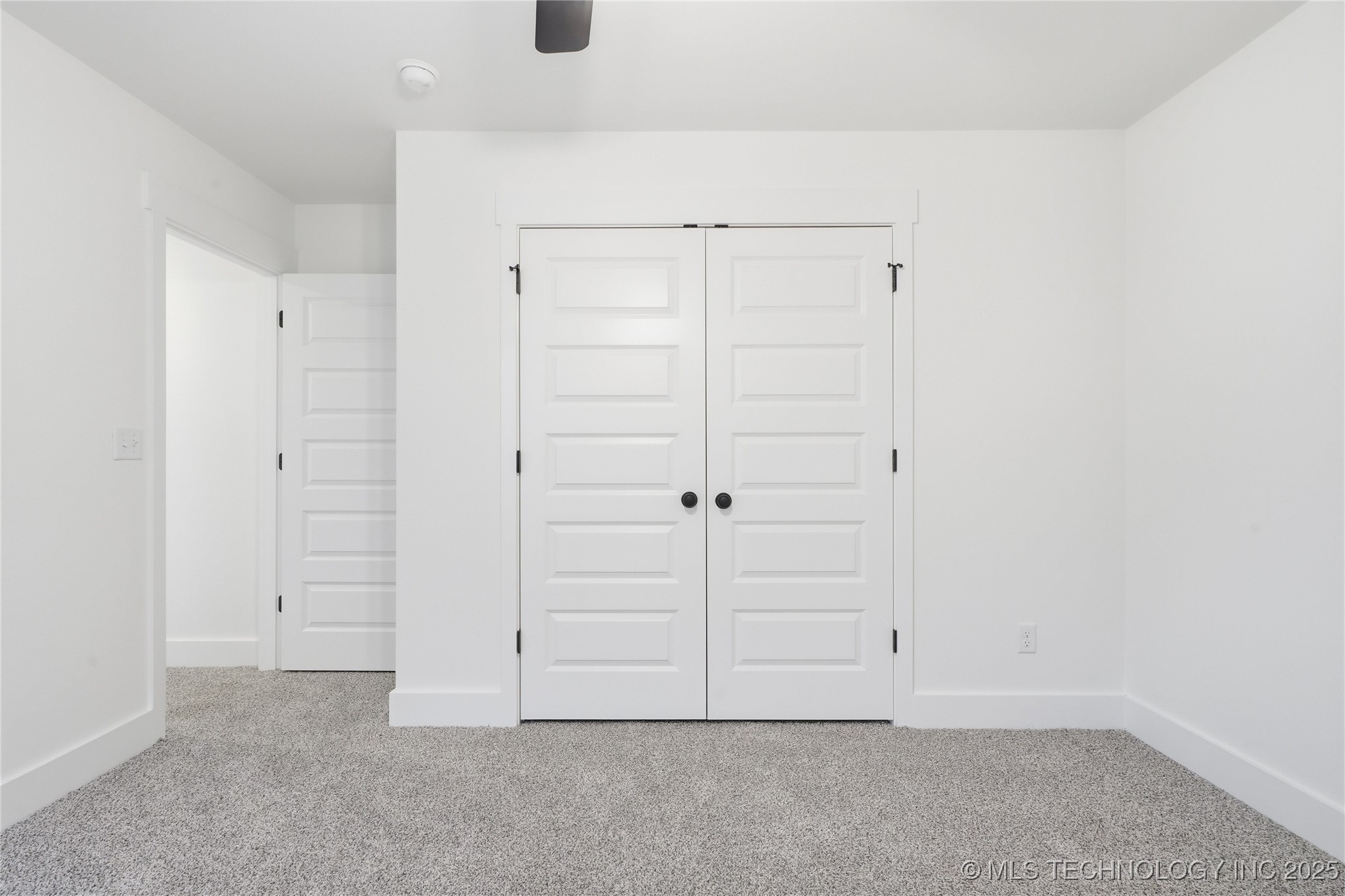 2045 E 130th Street S Property Photo 40