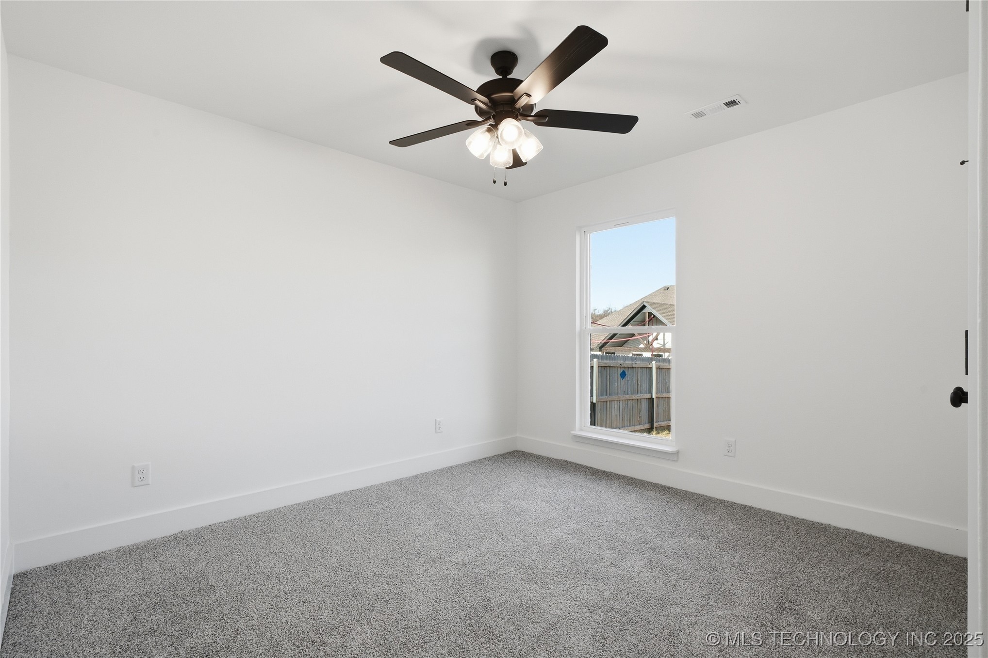 2045 E 130th Street S Property Photo 43