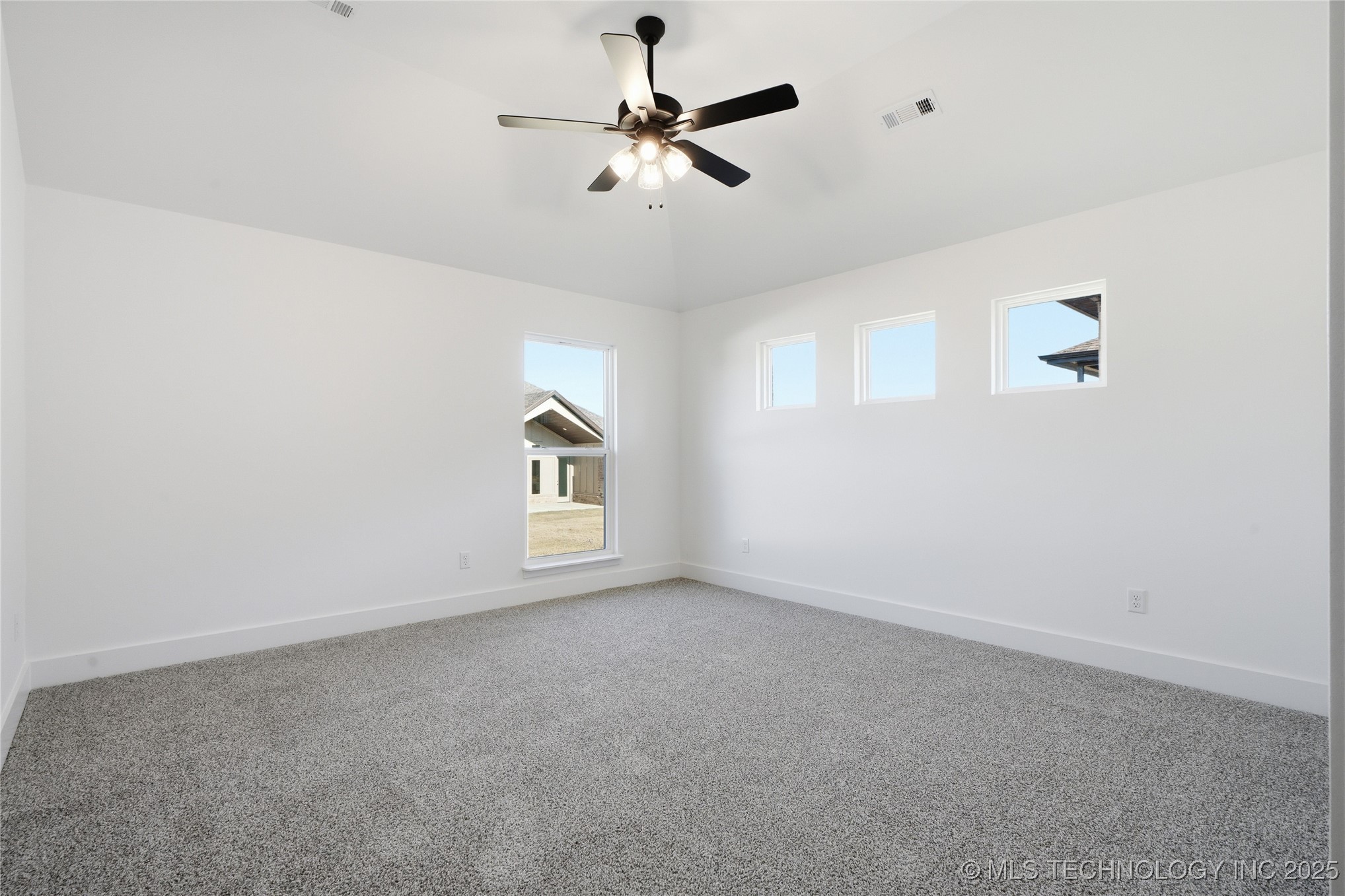 2045 E 130th Street S Property Photo 45