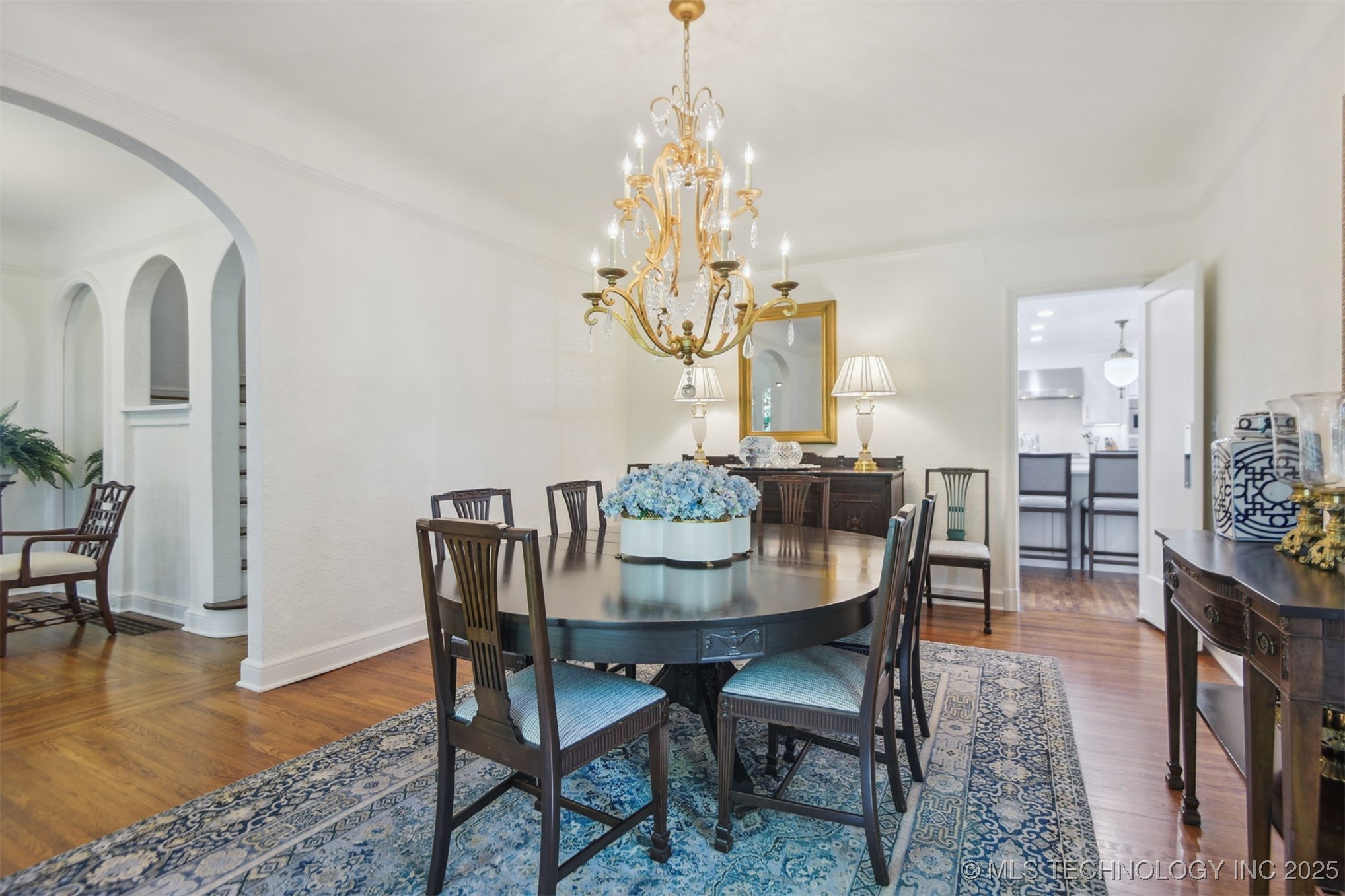 201 E 24th Place Property Photo 11