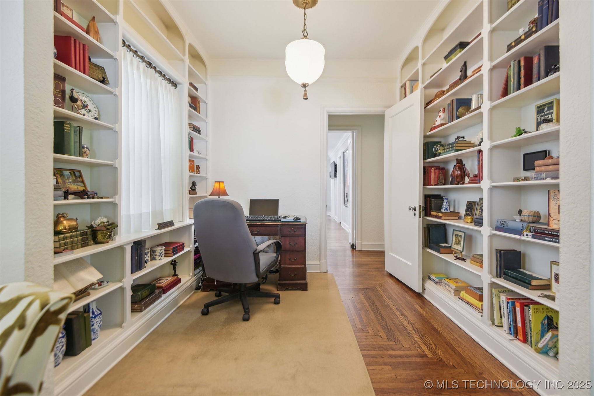 201 E 24th Place Property Photo 17