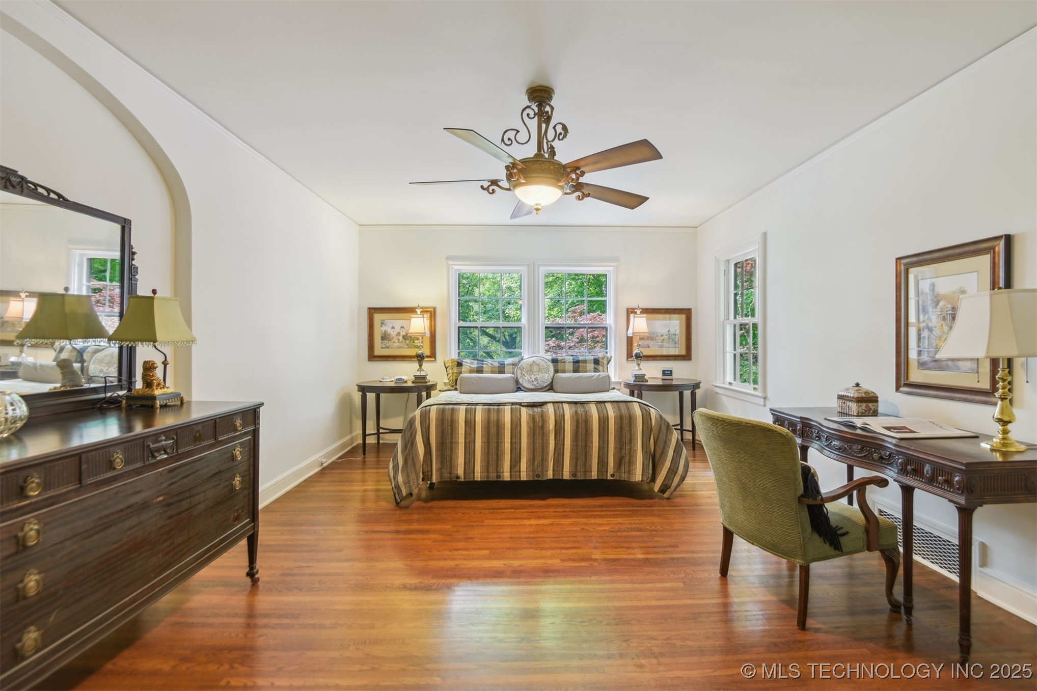 201 E 24th Place Property Photo 20