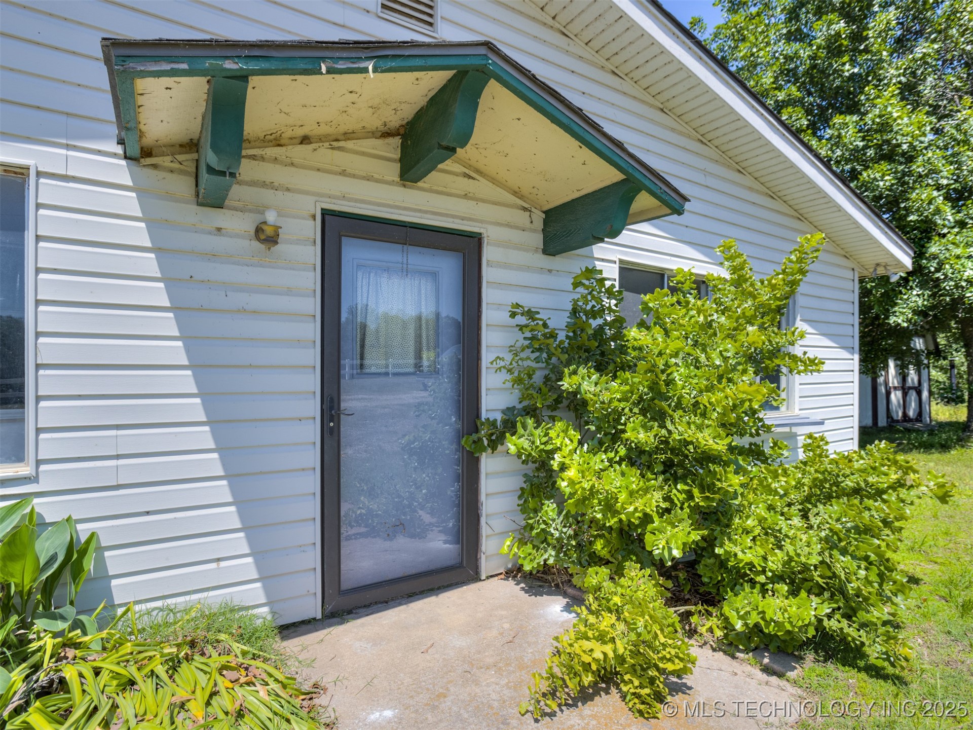 56161 S Highway 48 Highway Property Photo 8