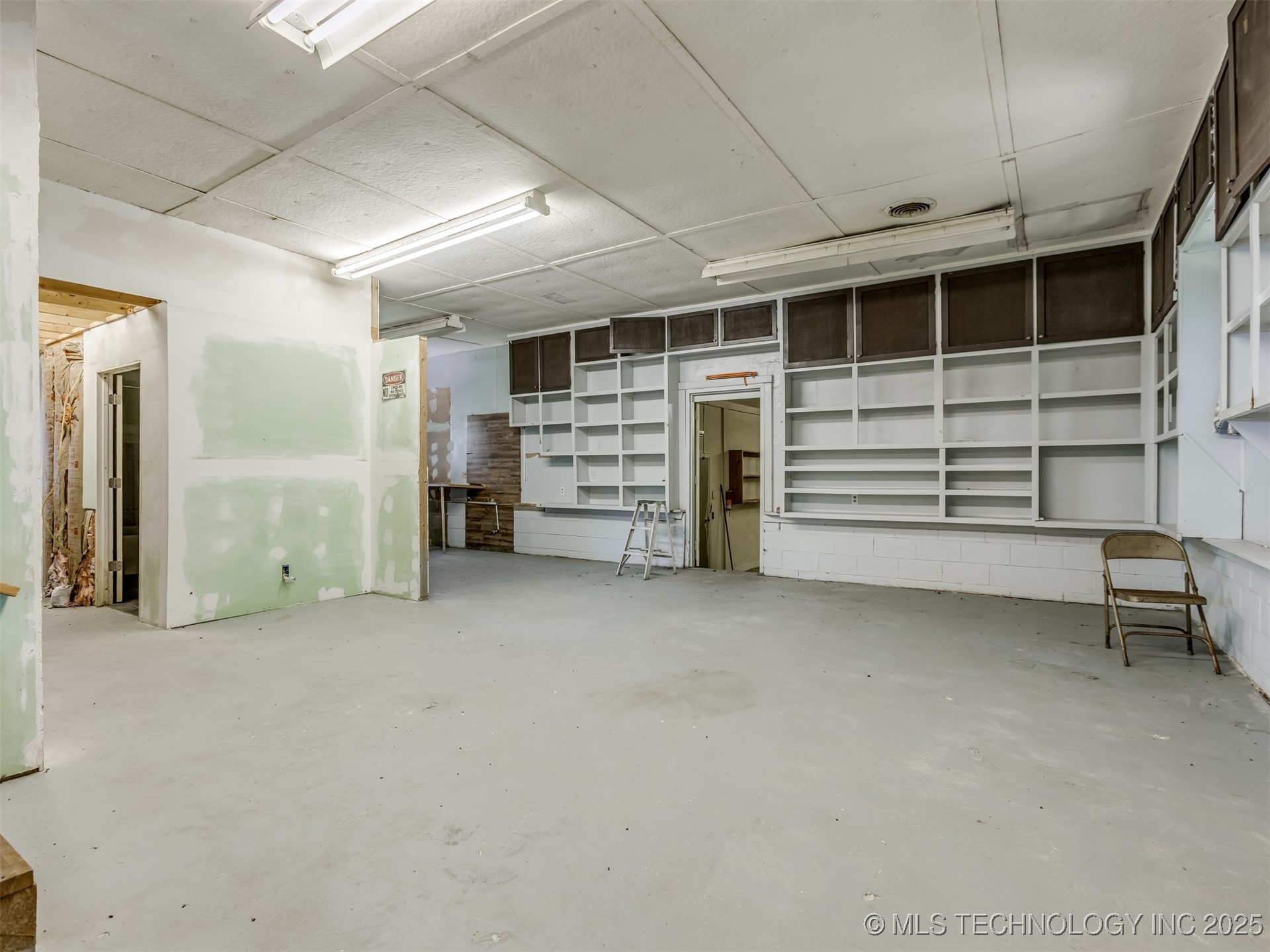 56161 S Highway 48 Highway Property Photo 13