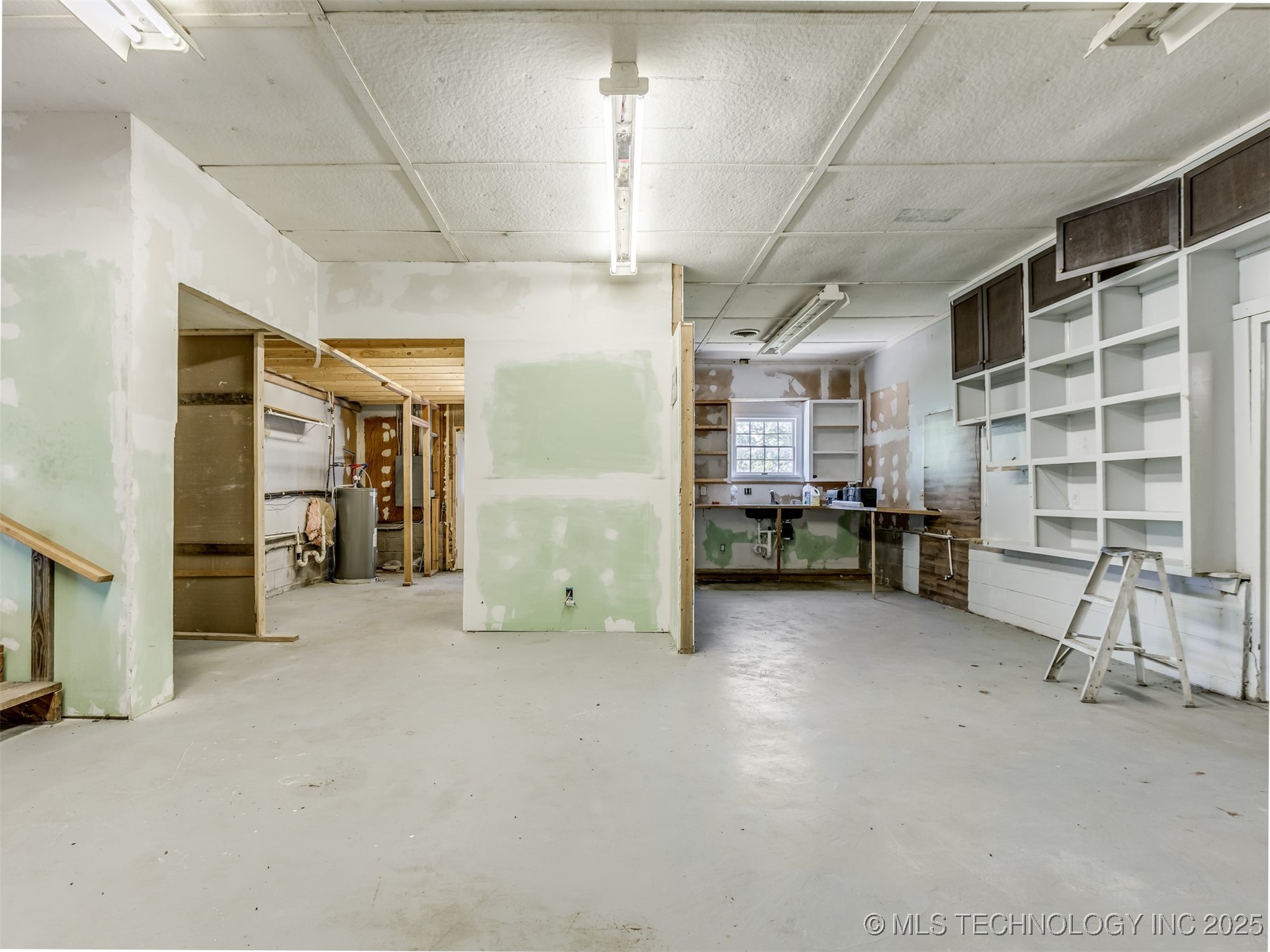 56161 S Highway 48 Highway Property Photo 14