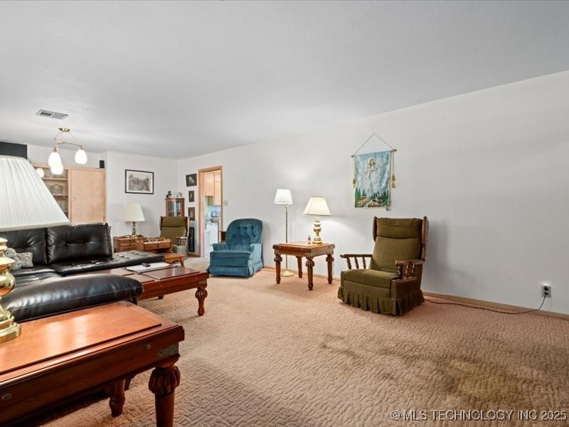 17574 Us Highway 60 Property Photo 4