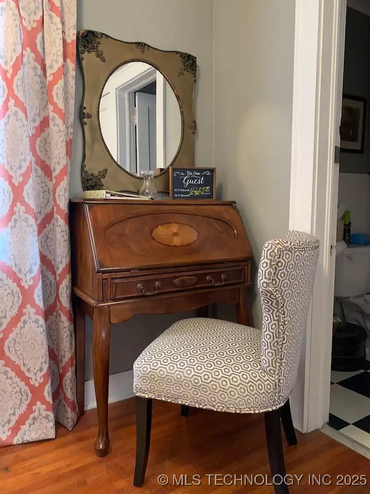 1124 W Elm Property Photo 29