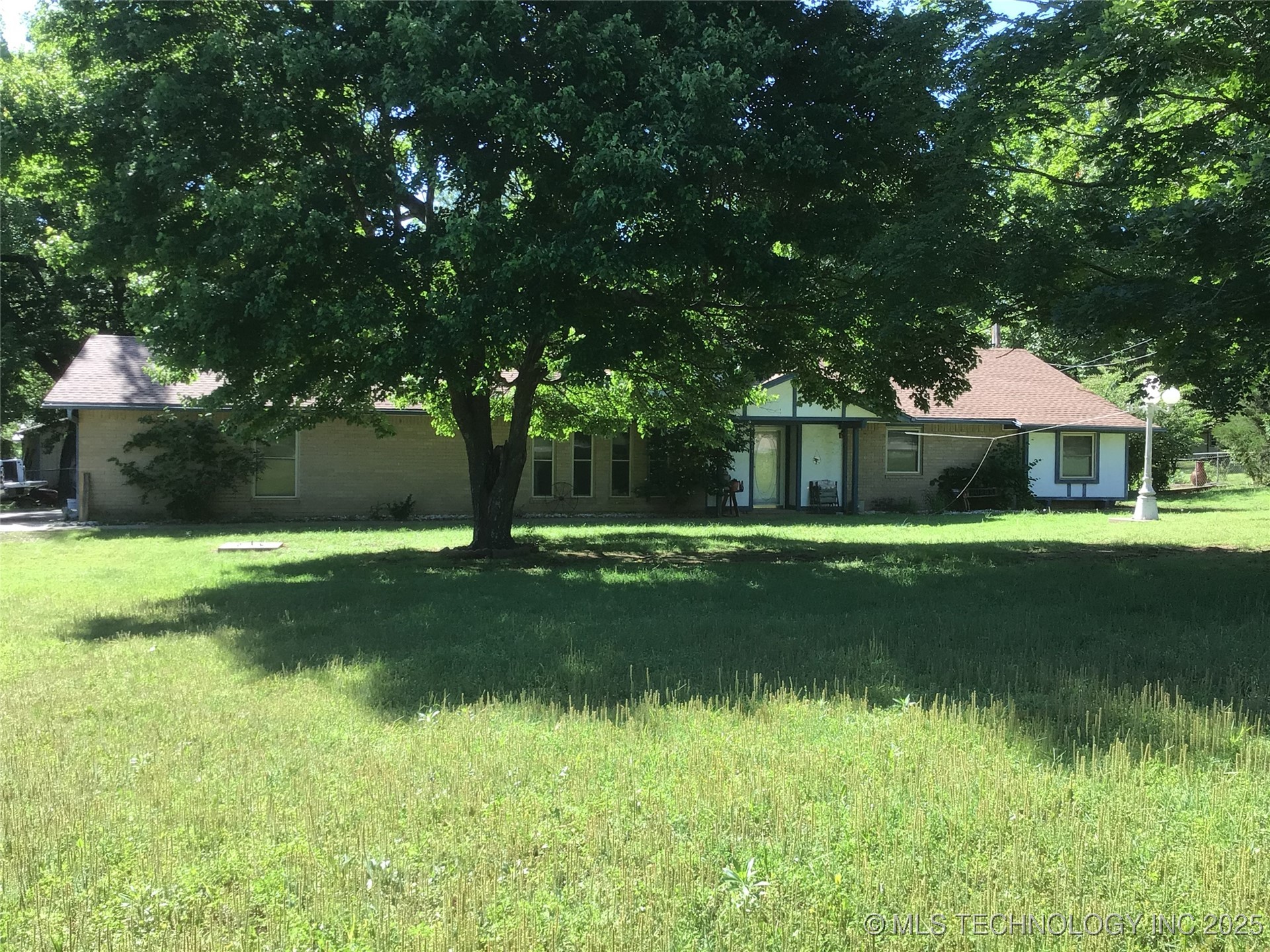 1201 N Kiowa Street Property Photo 1