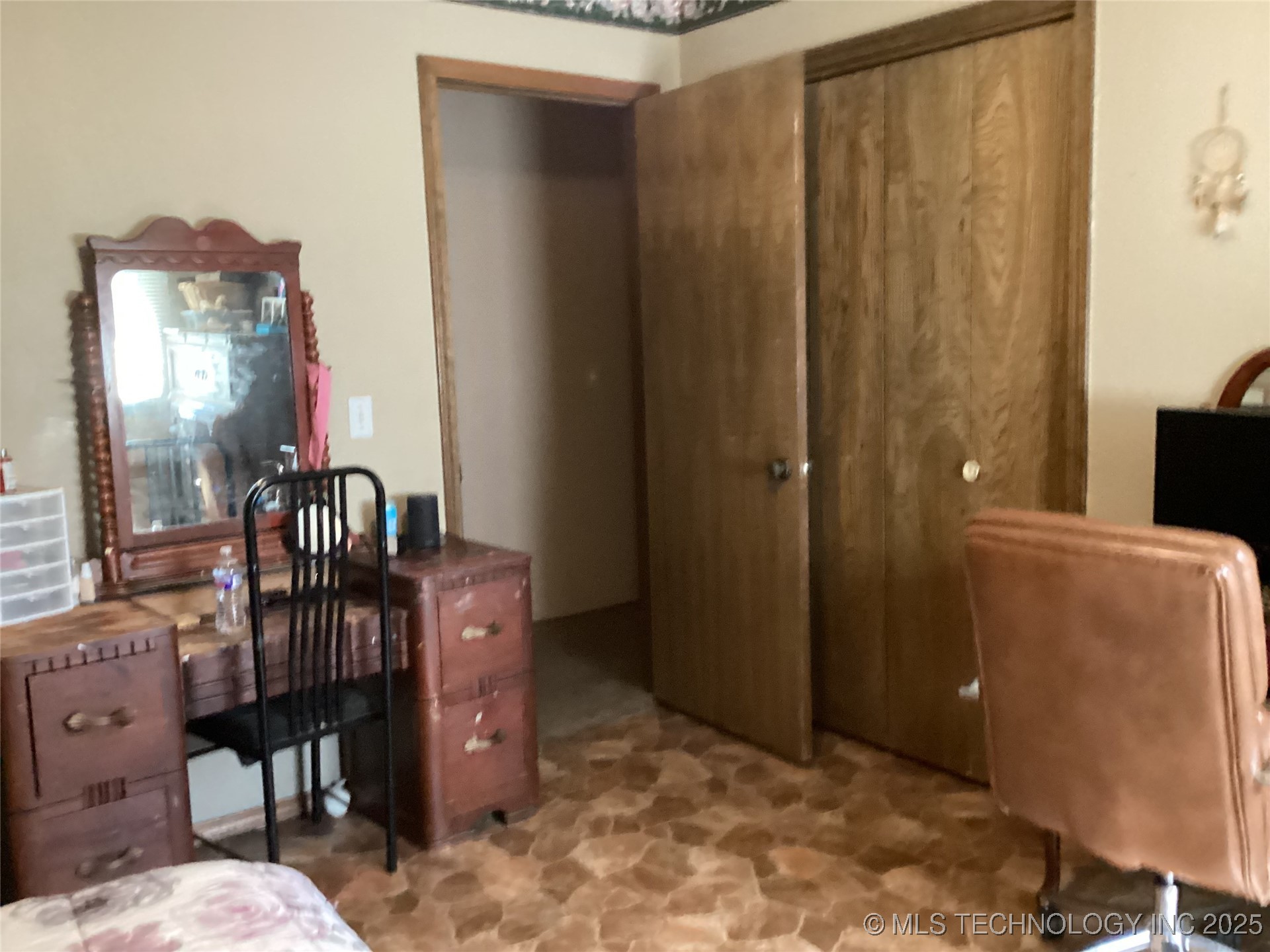 1201 N Kiowa Street Property Photo 6