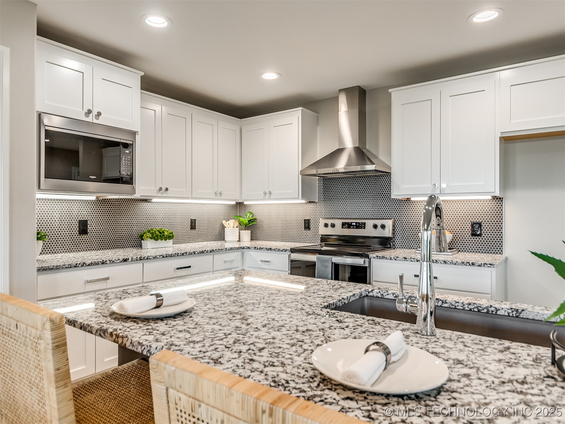 5818 Coldspring Lane Property Photo 13