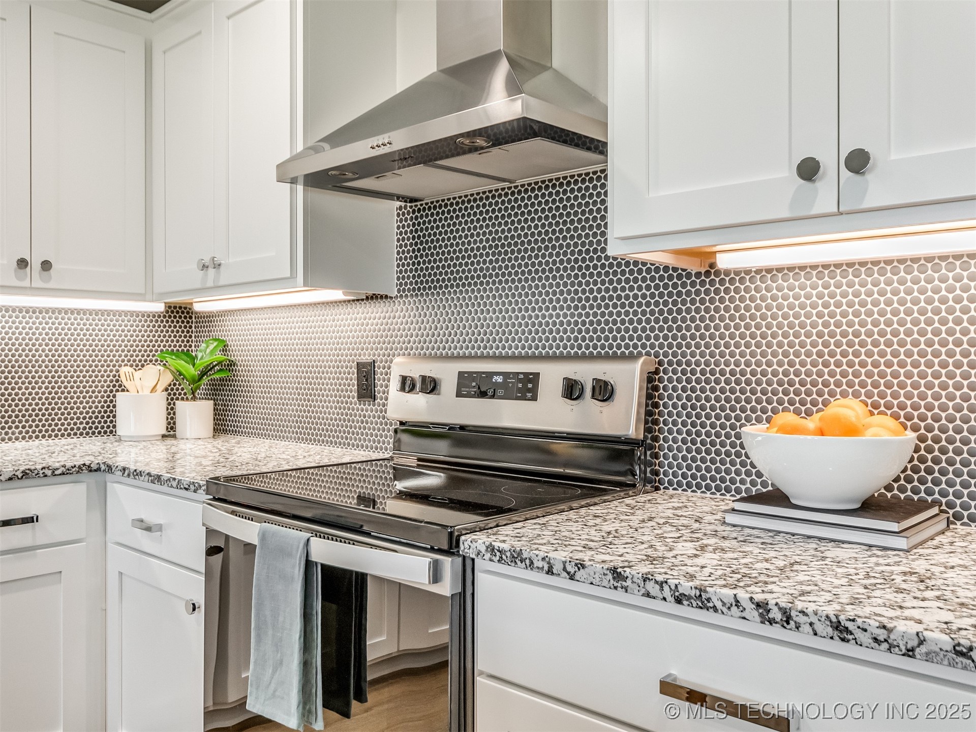 5818 Coldspring Lane Property Photo 16