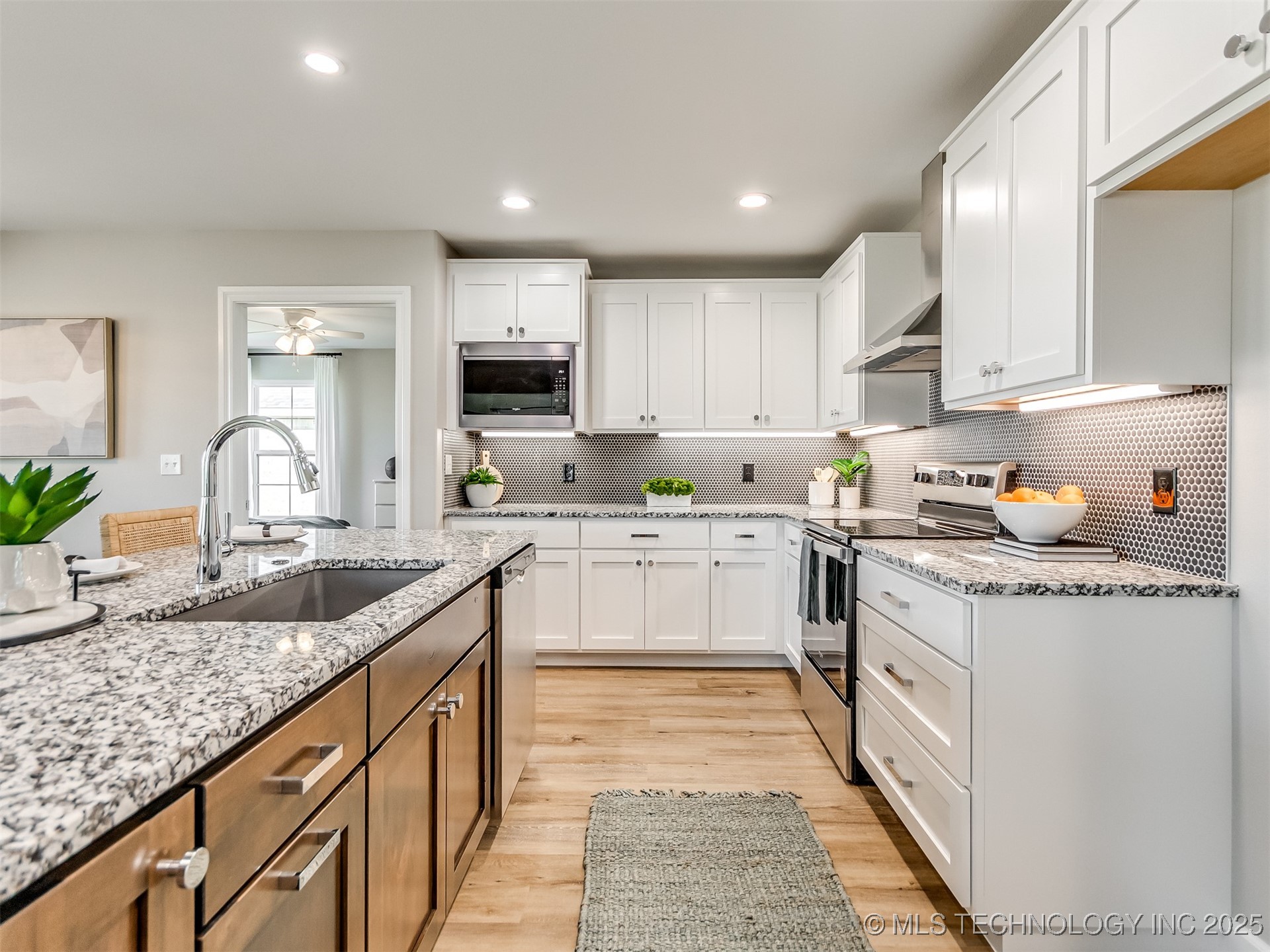 5818 Coldspring Lane Property Photo 17