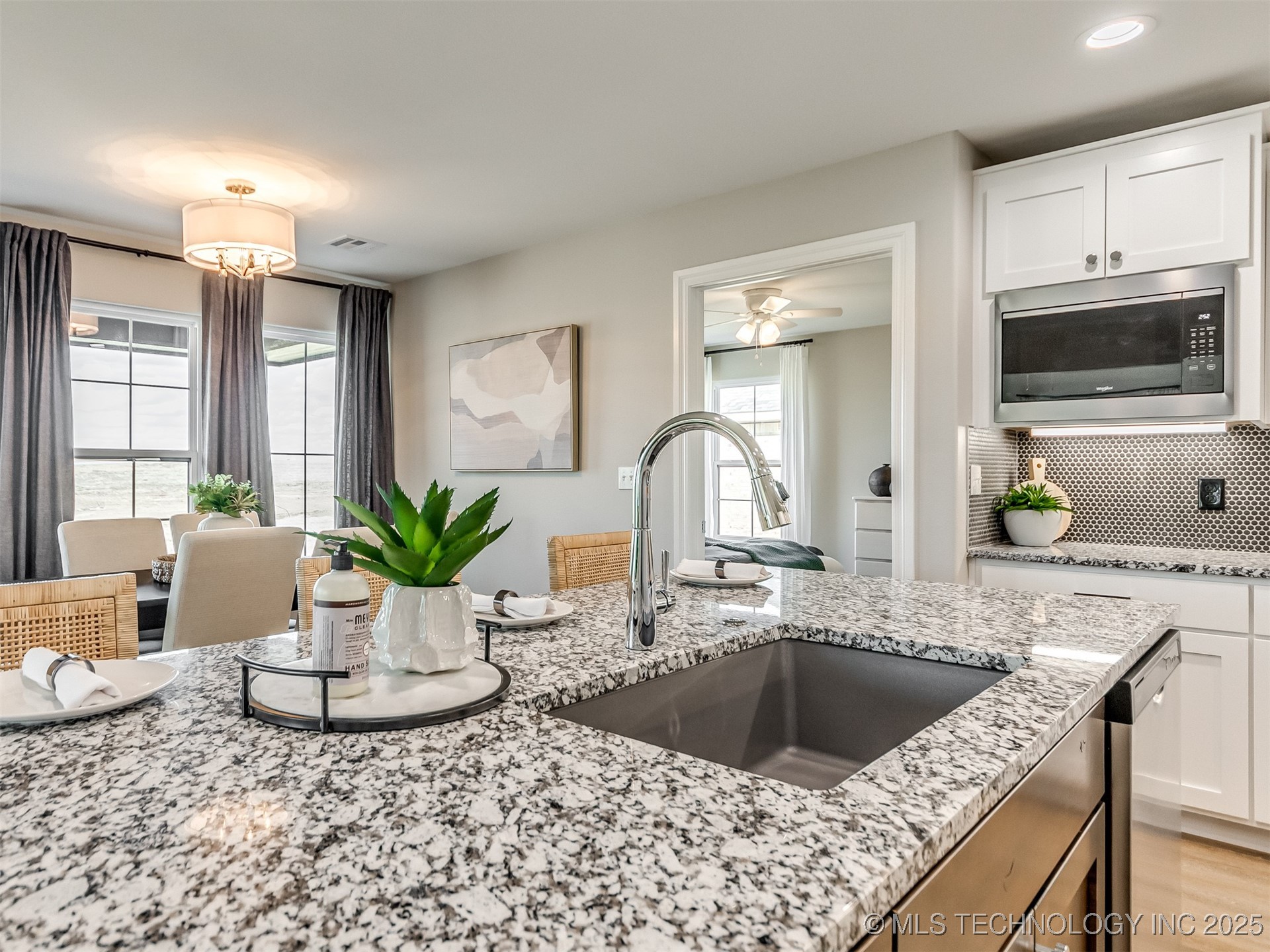 5818 Coldspring Lane Property Photo 19