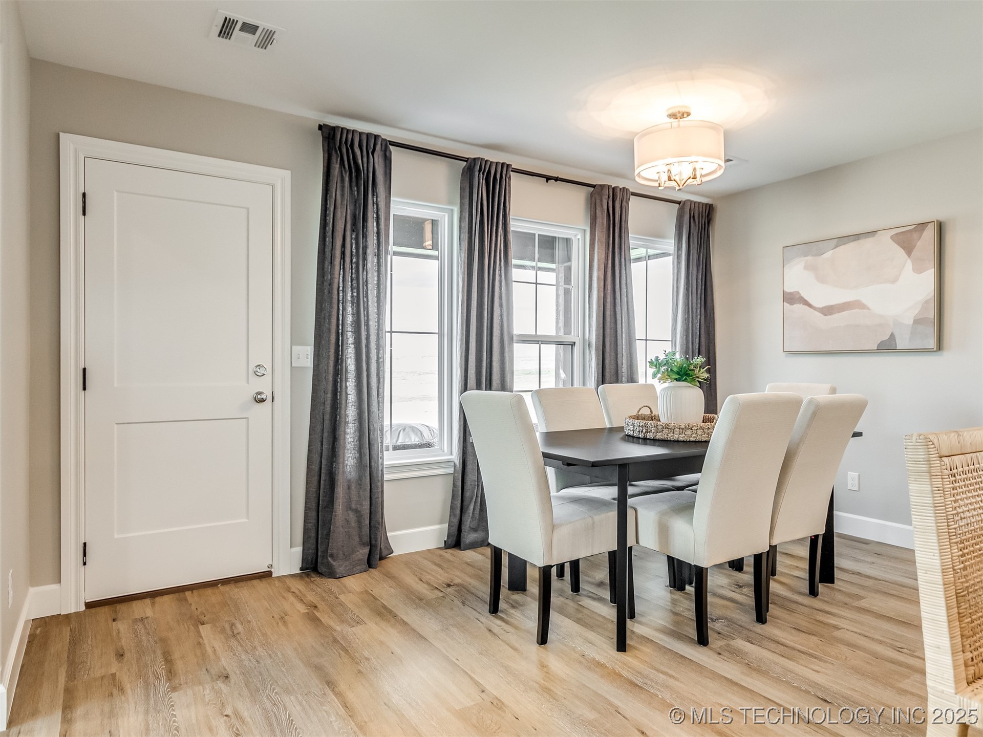 5818 Coldspring Lane Property Photo 20