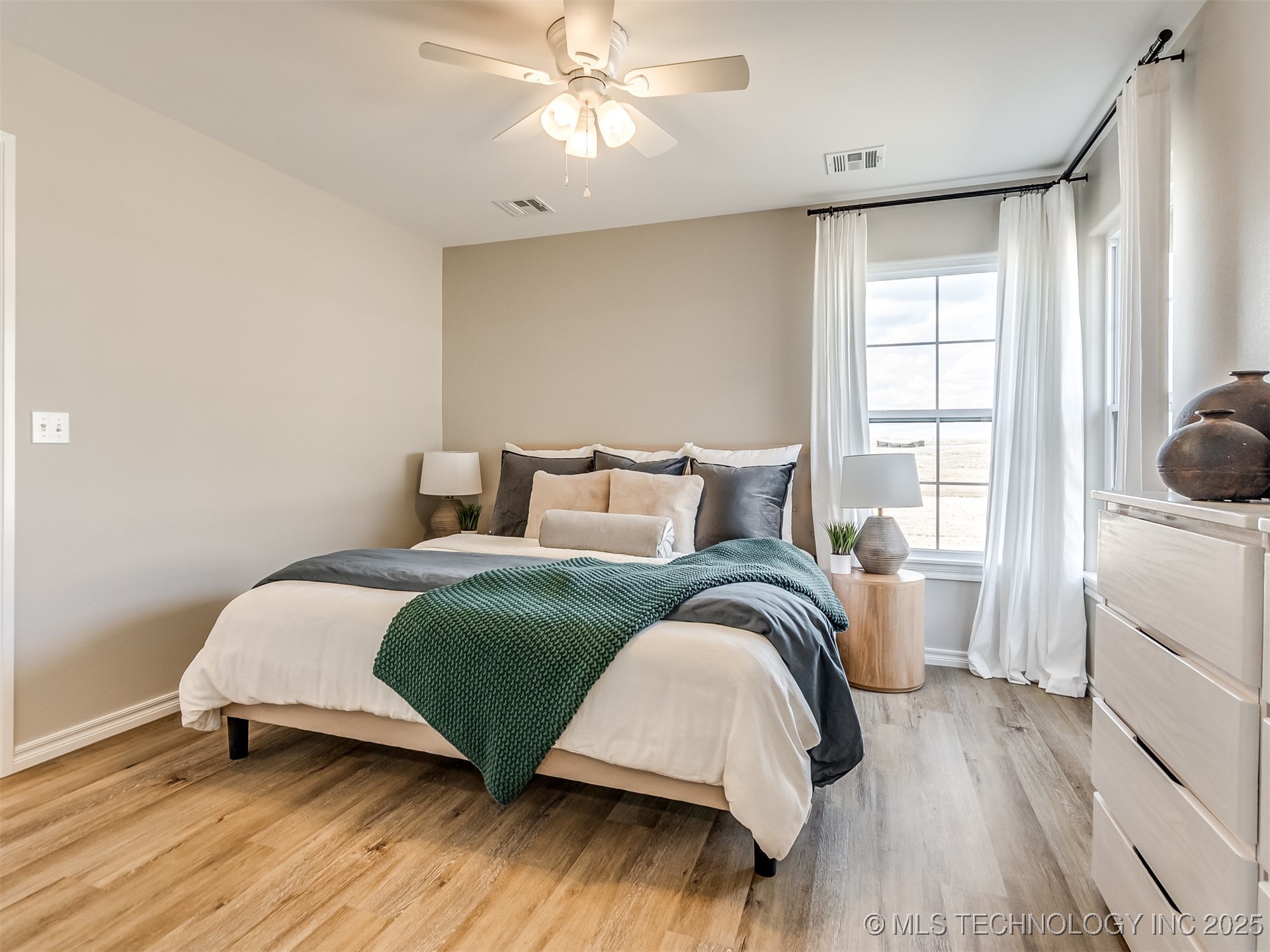 5818 Coldspring Lane Property Photo 24