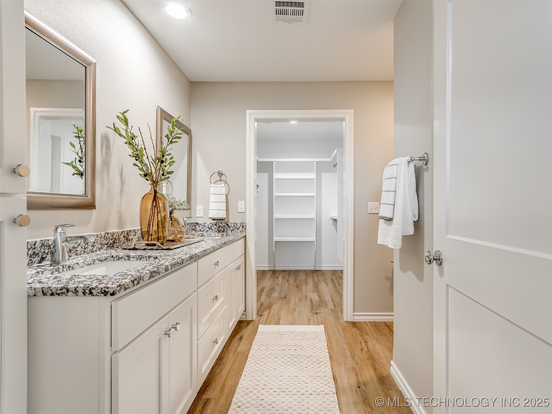 5818 Coldspring Lane Property Photo 26