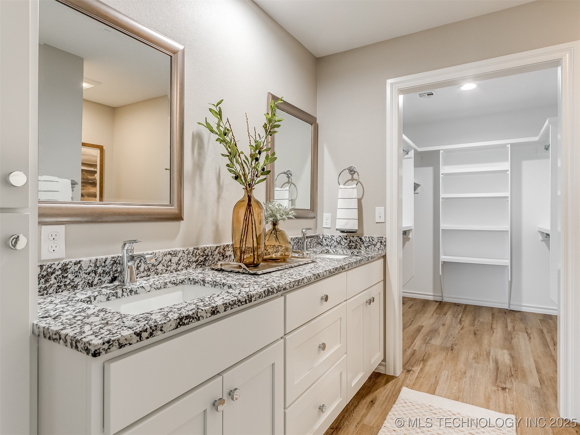 5818 Coldspring Lane Property Photo 27