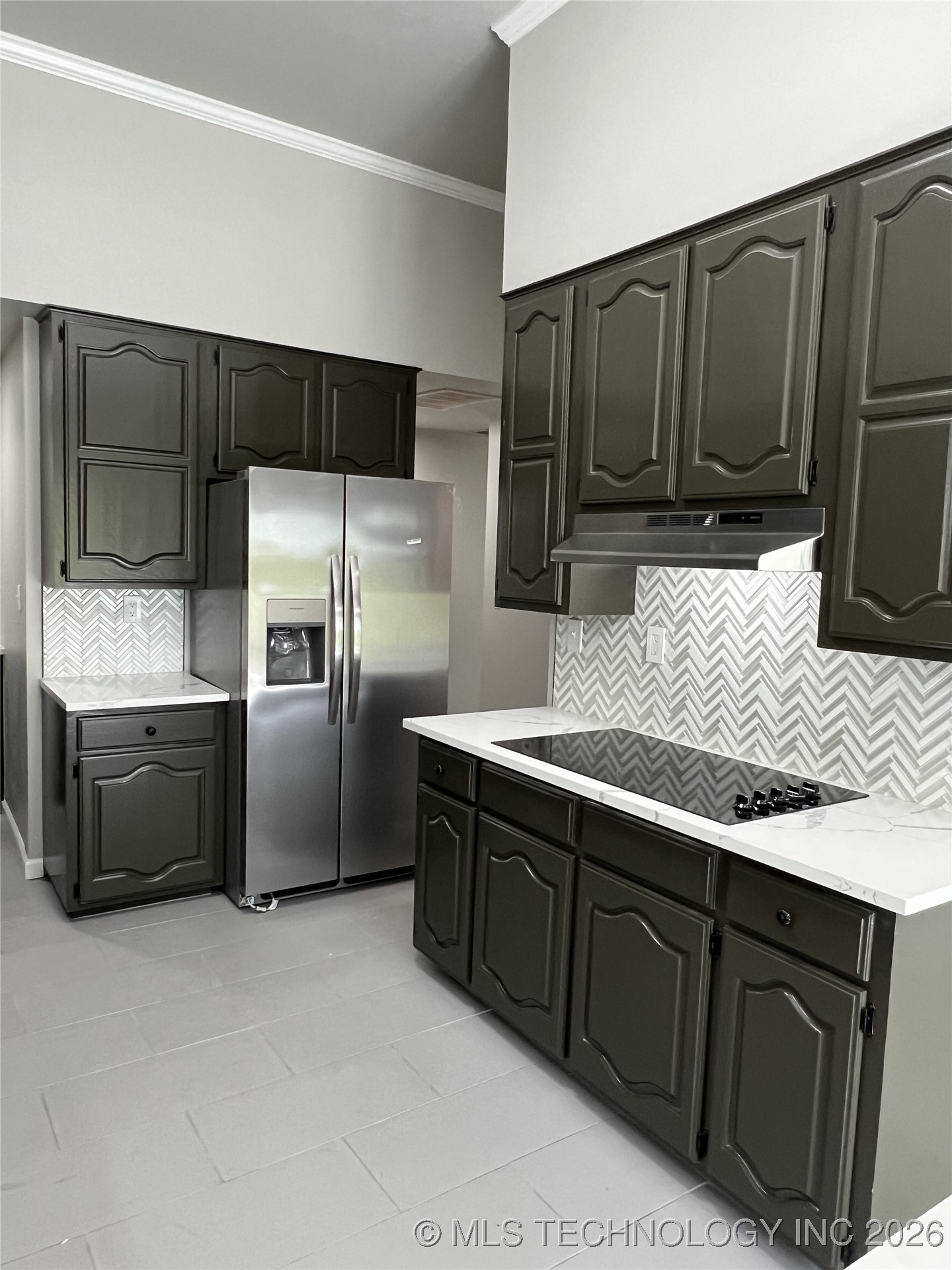 4606 E 76th Street Property Photo 3