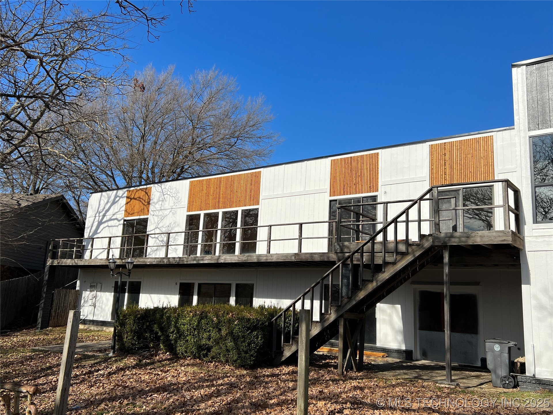 4606 E 76th Street Property Photo 6