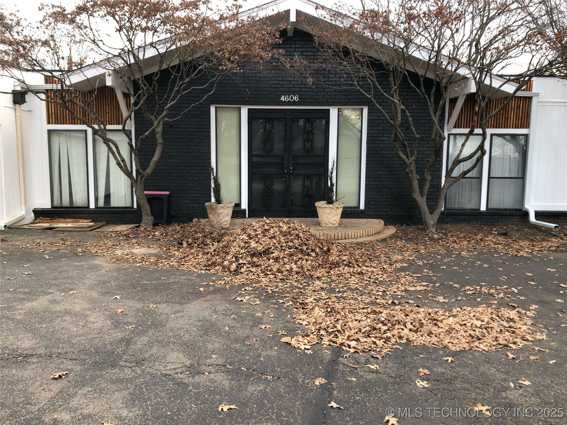 4606 E 76th Street Property Photo 14