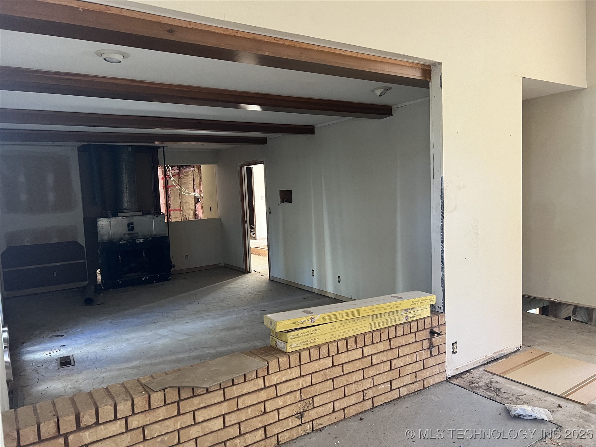 4606 E 76th Street Property Photo 17