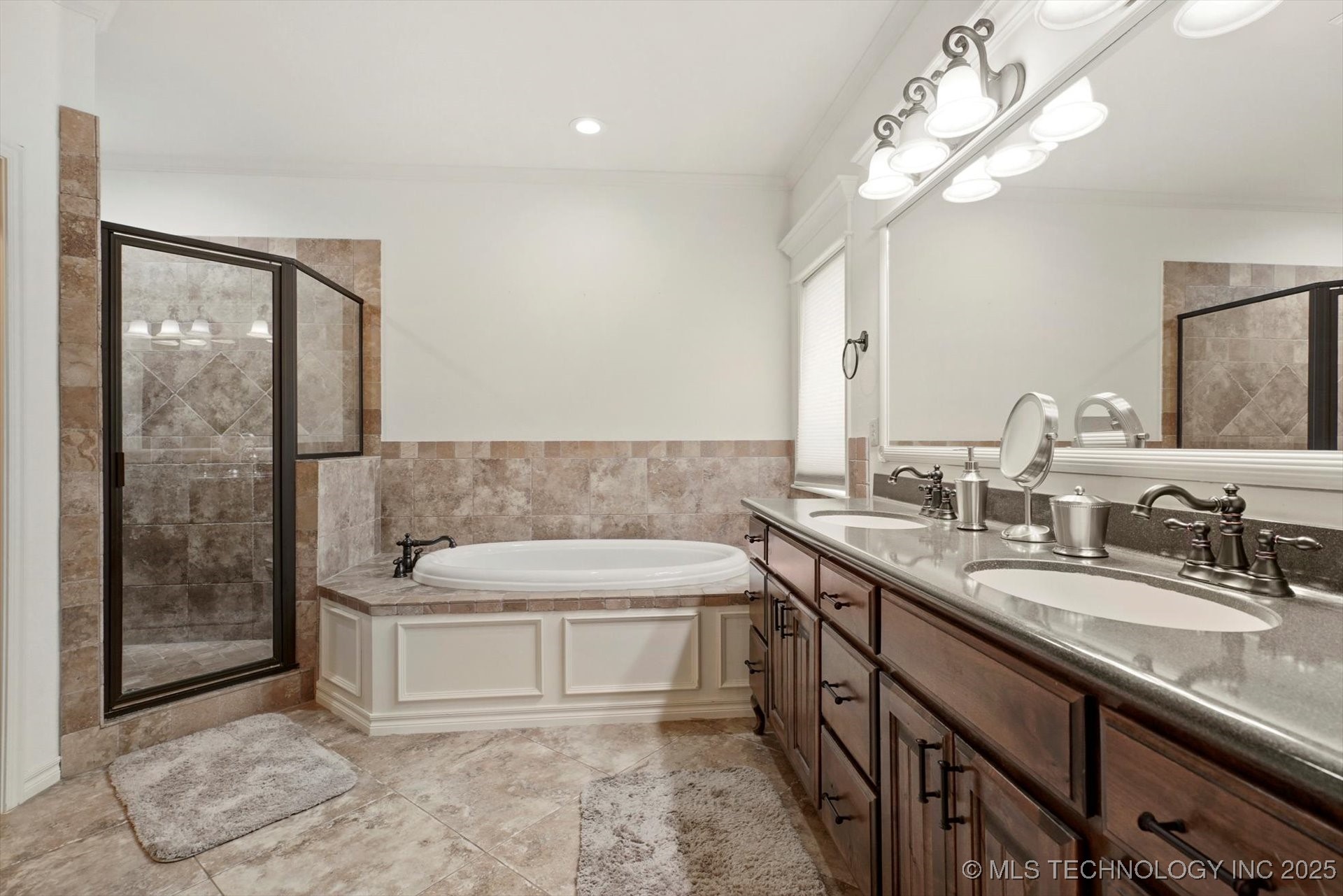 12643 S 67th East Avenue Property Photo 16