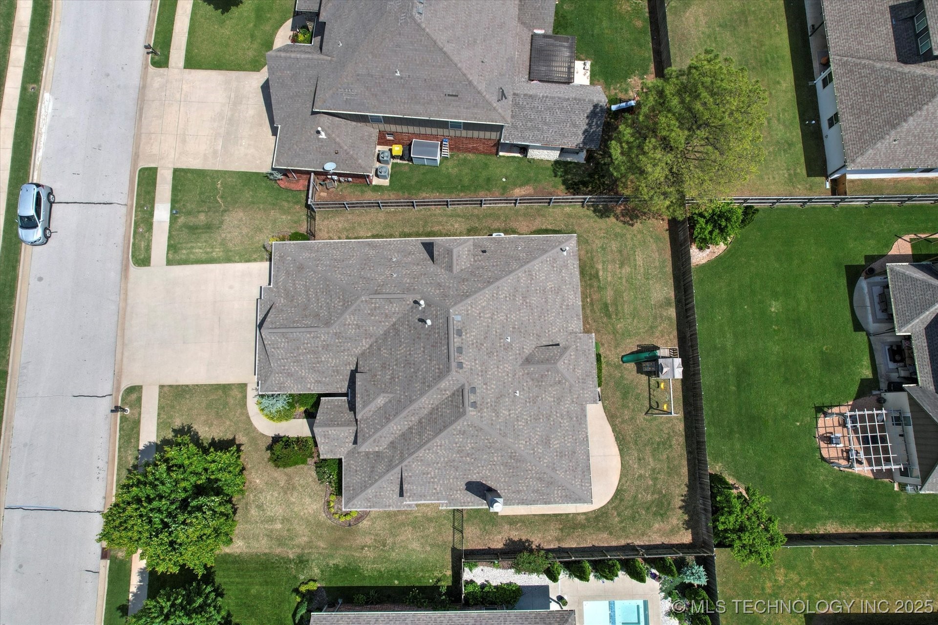 12643 S 67th East Avenue Property Photo 44