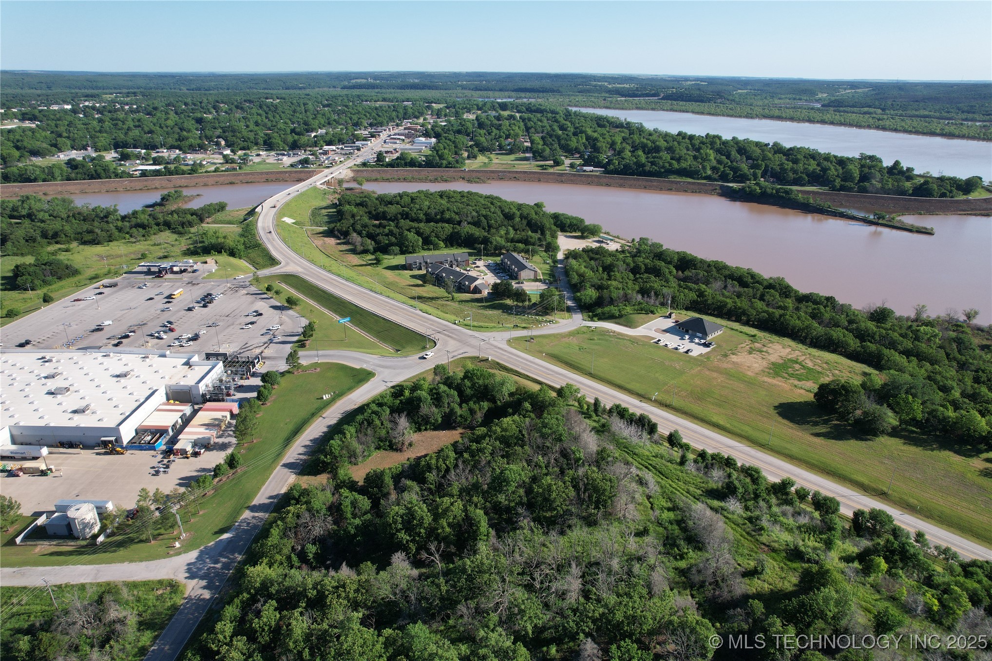 Airport Road Property Photo 2