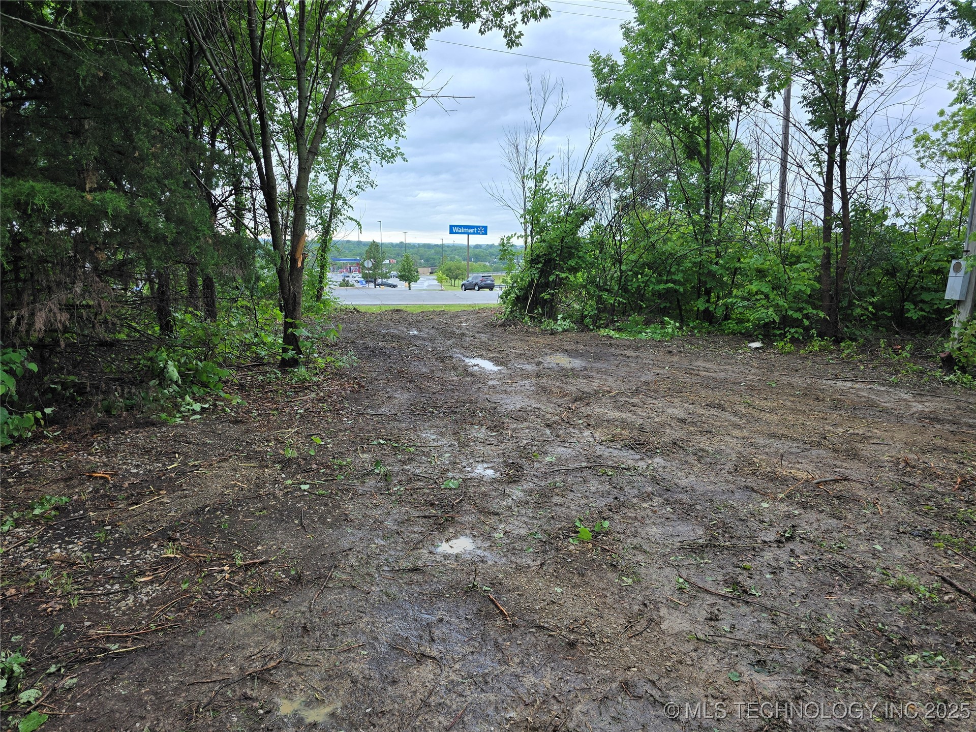 Airport Road Property Photo 7