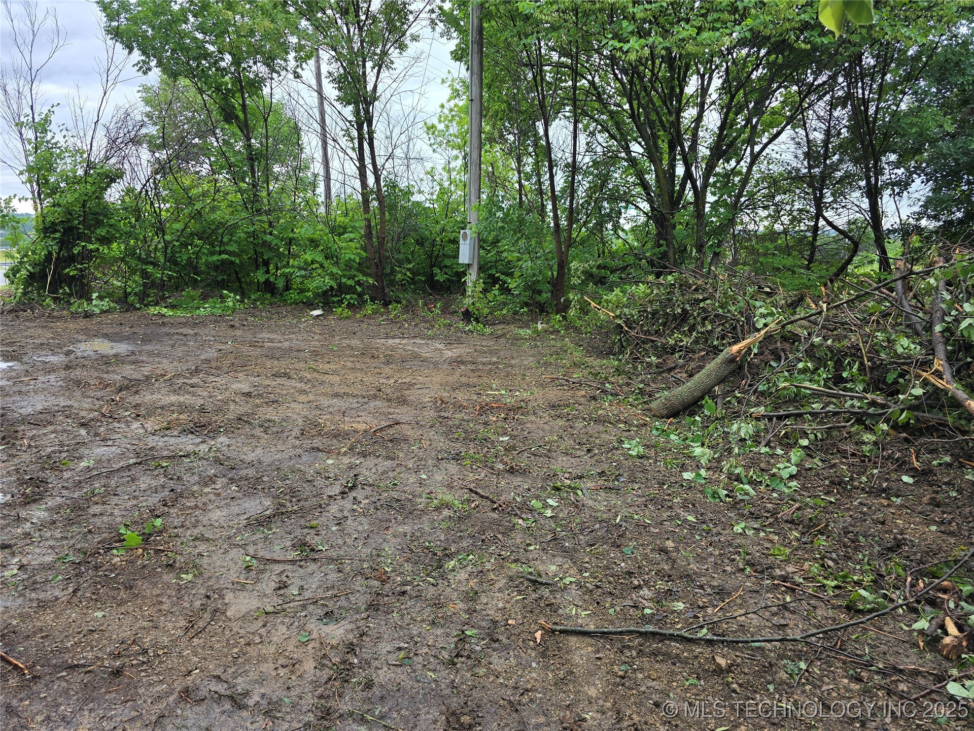 Airport Road Property Photo 8