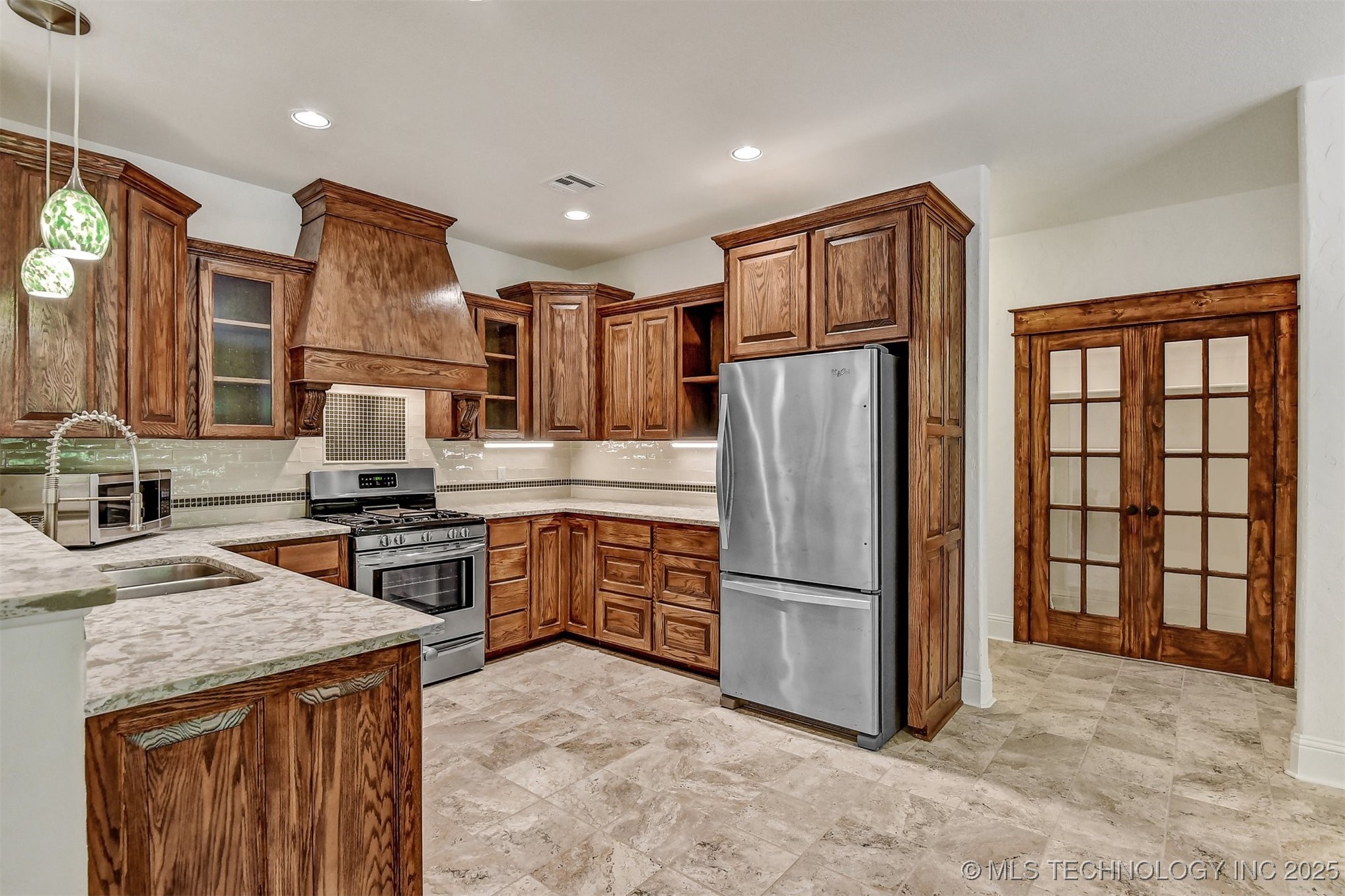 900 W Hardesty Road Property Photo 12