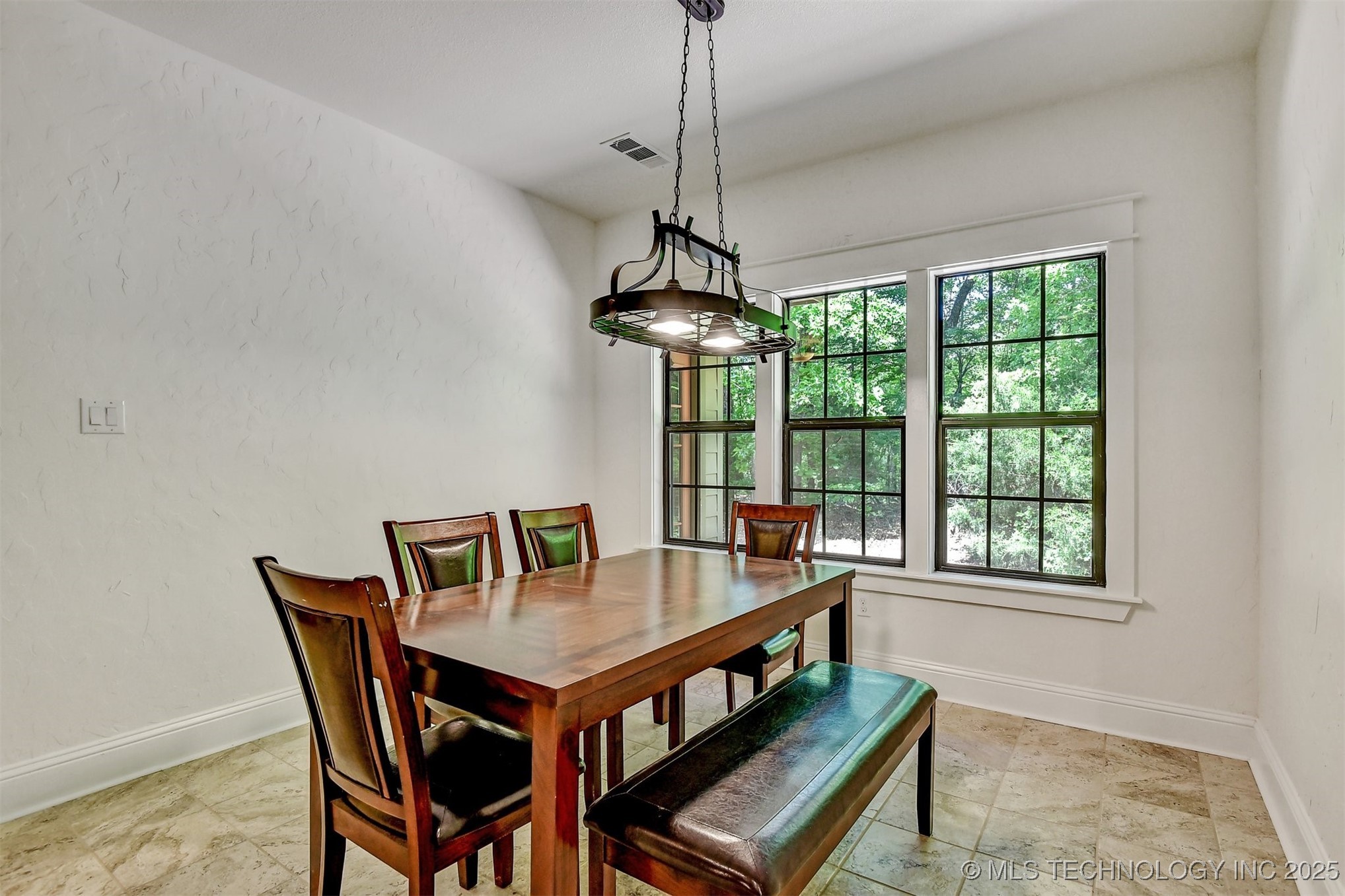 900 W Hardesty Road Property Photo 15