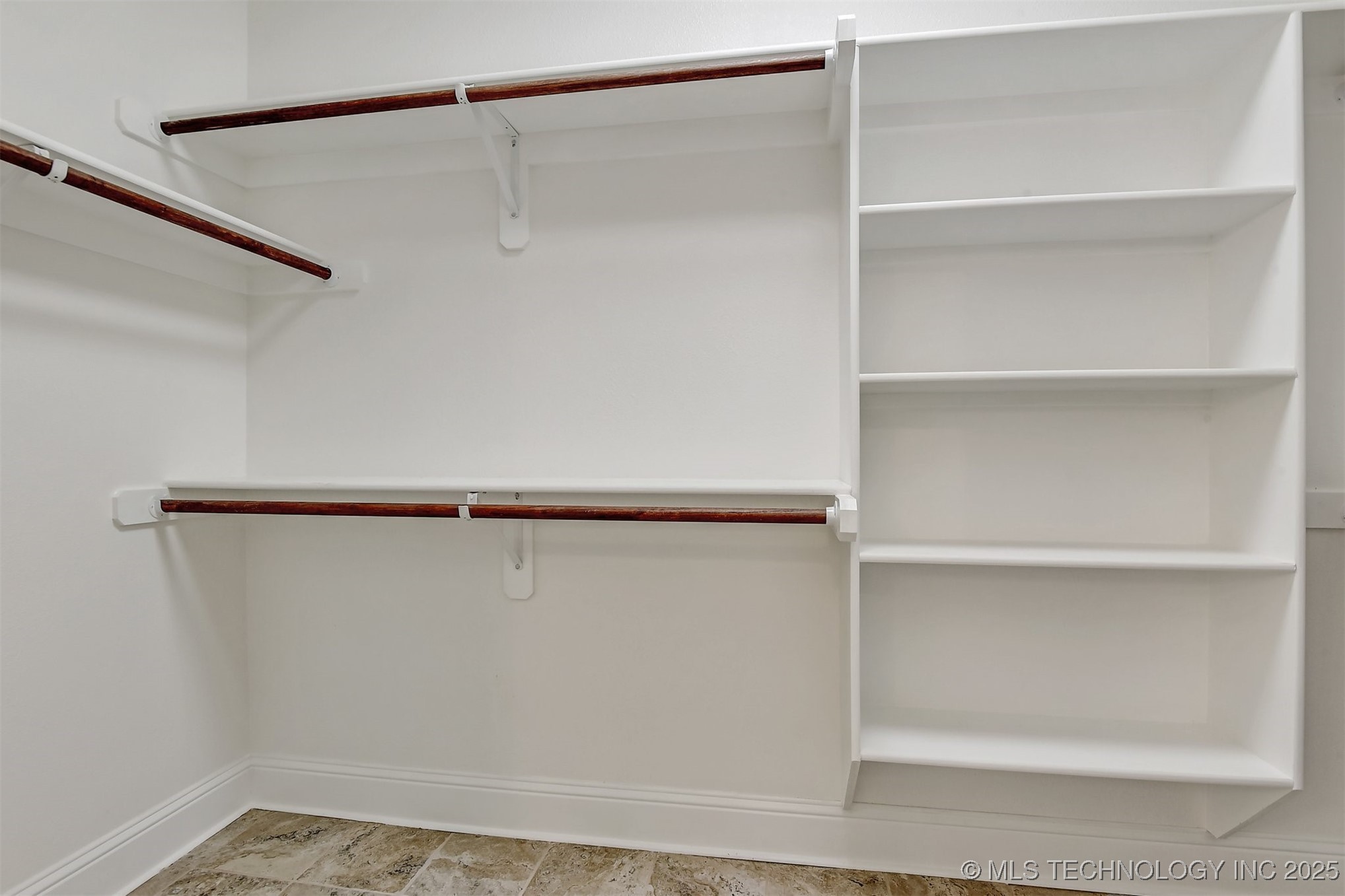 900 W Hardesty Road Property Photo 20