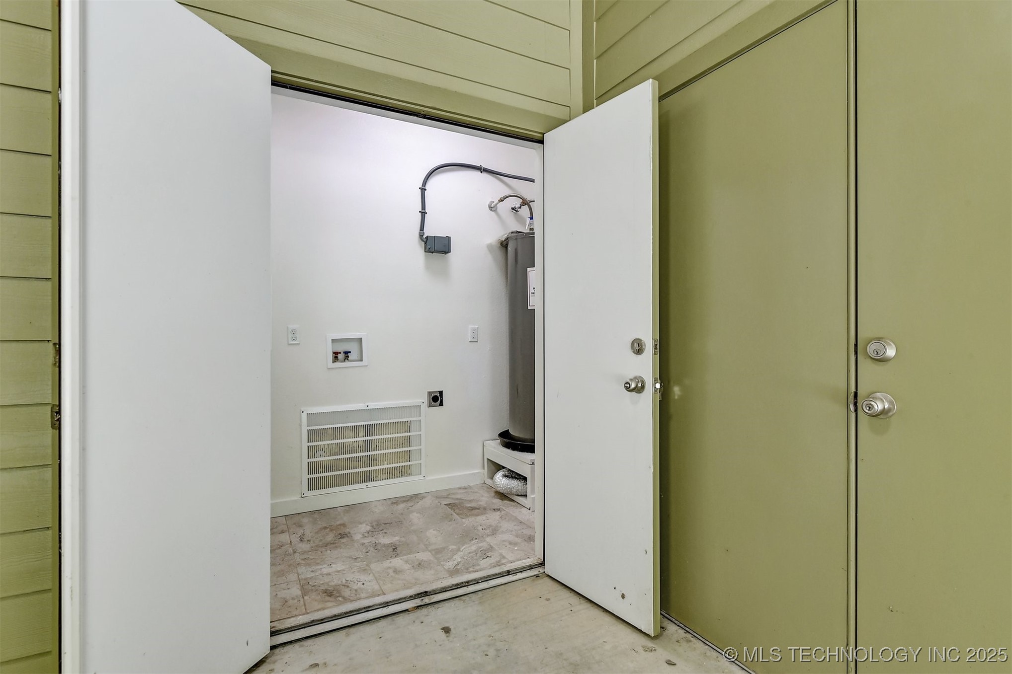 900 W Hardesty Road Property Photo 27