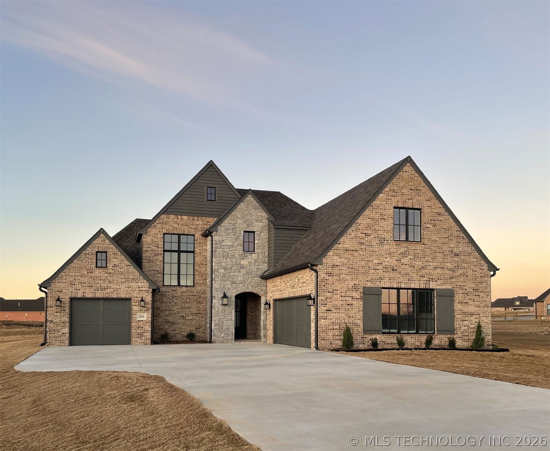 10926 N 86th East Court Property Photo 1