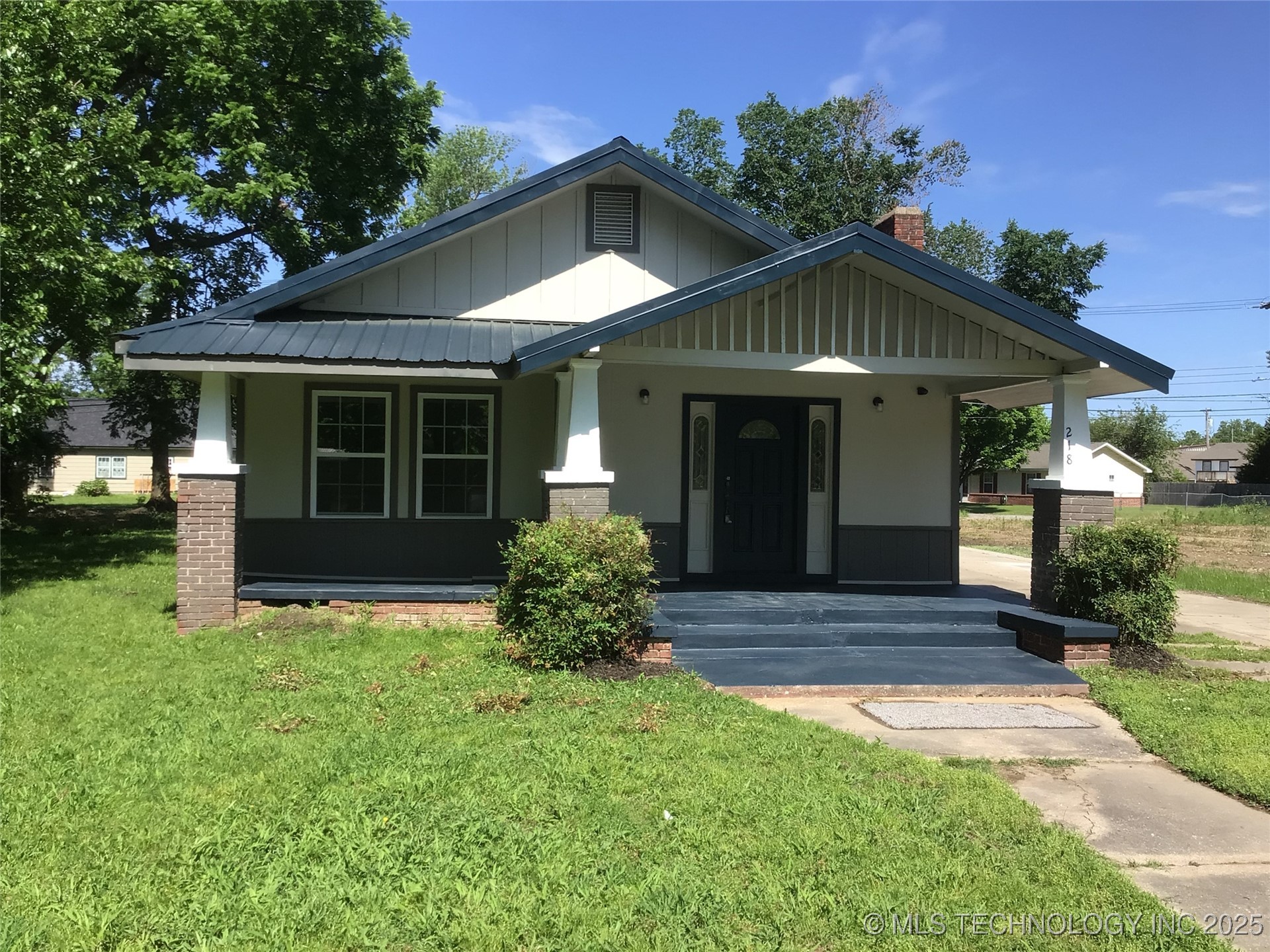 218 N Vann Street Property Photo 1