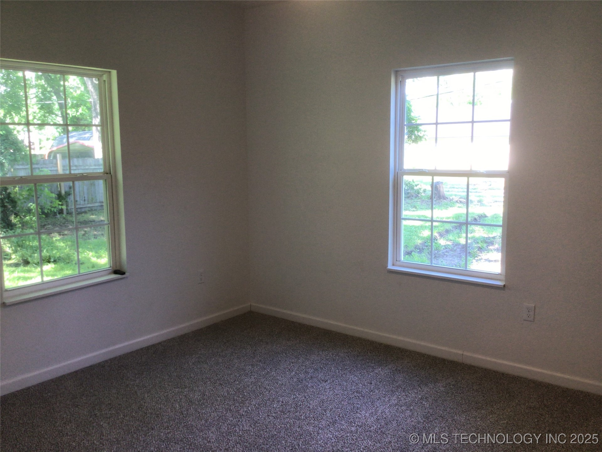 218 N Vann Street Property Photo 8