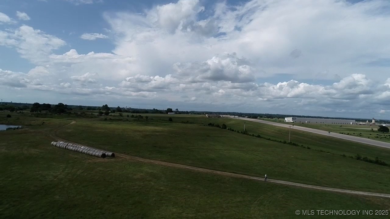 004 Se 3rd Avenue Property Photo 7