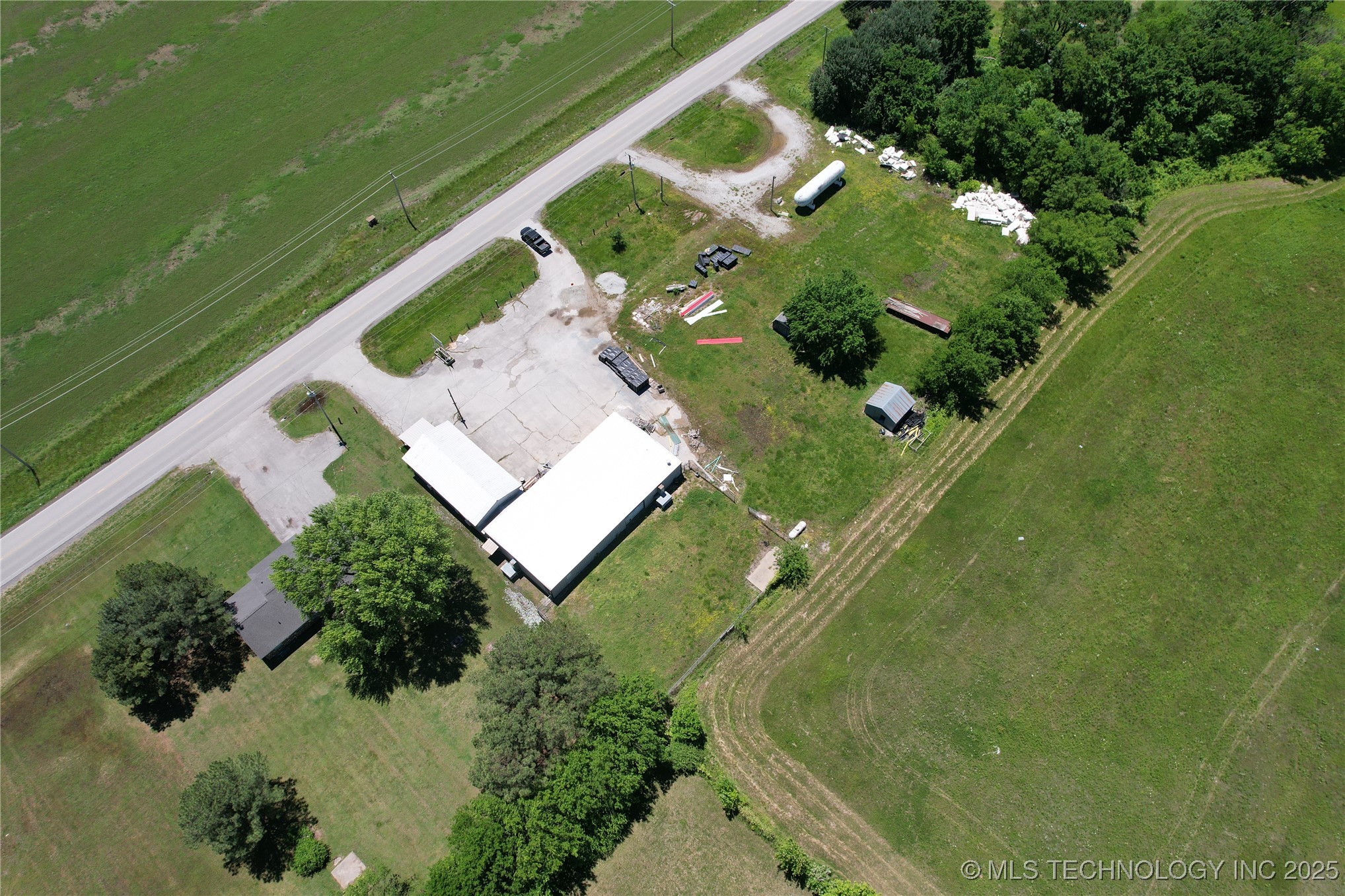 878 W Ketchum Avenue Property Photo 9