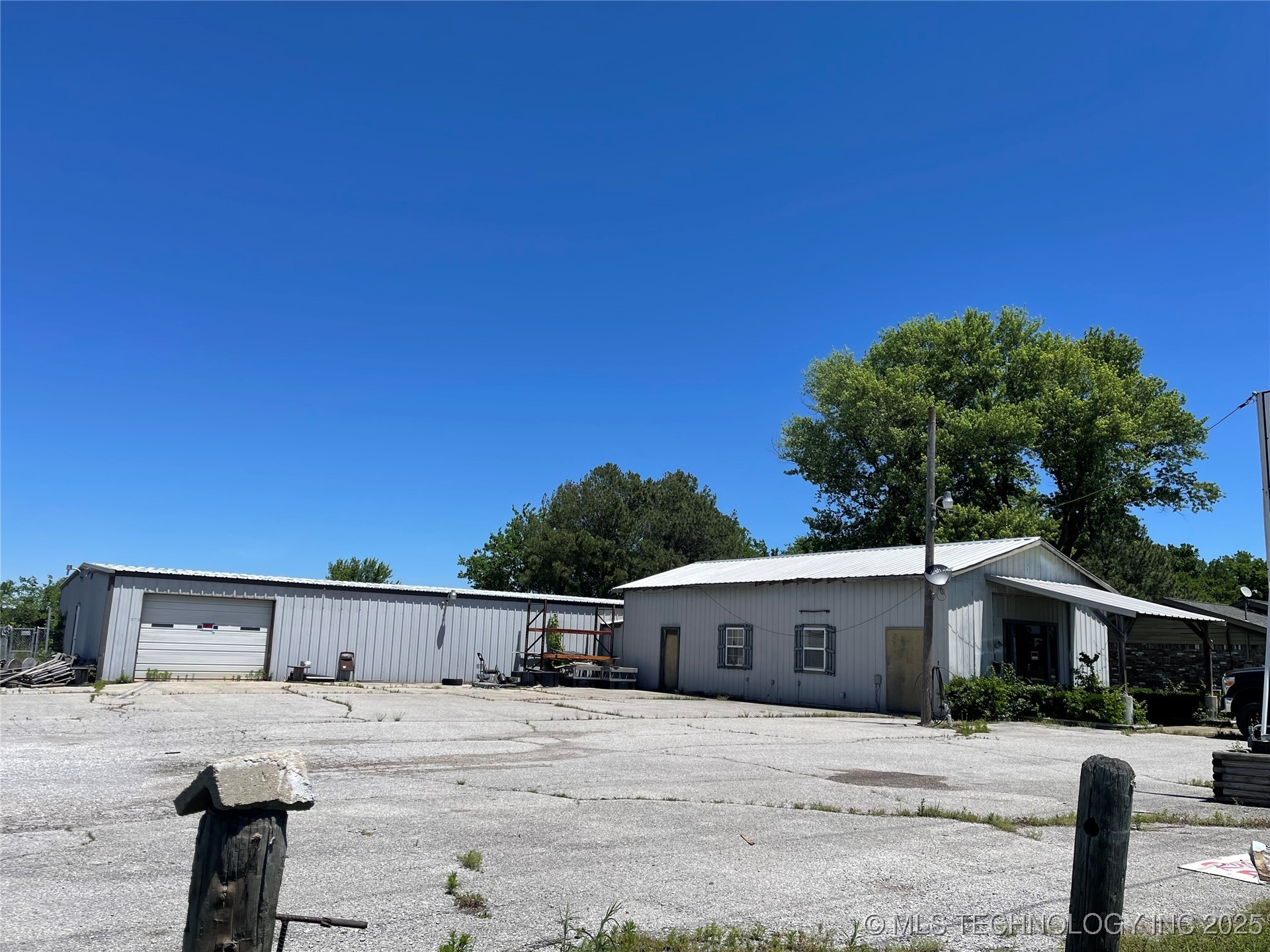 878 W Ketchum Avenue Property Photo 11