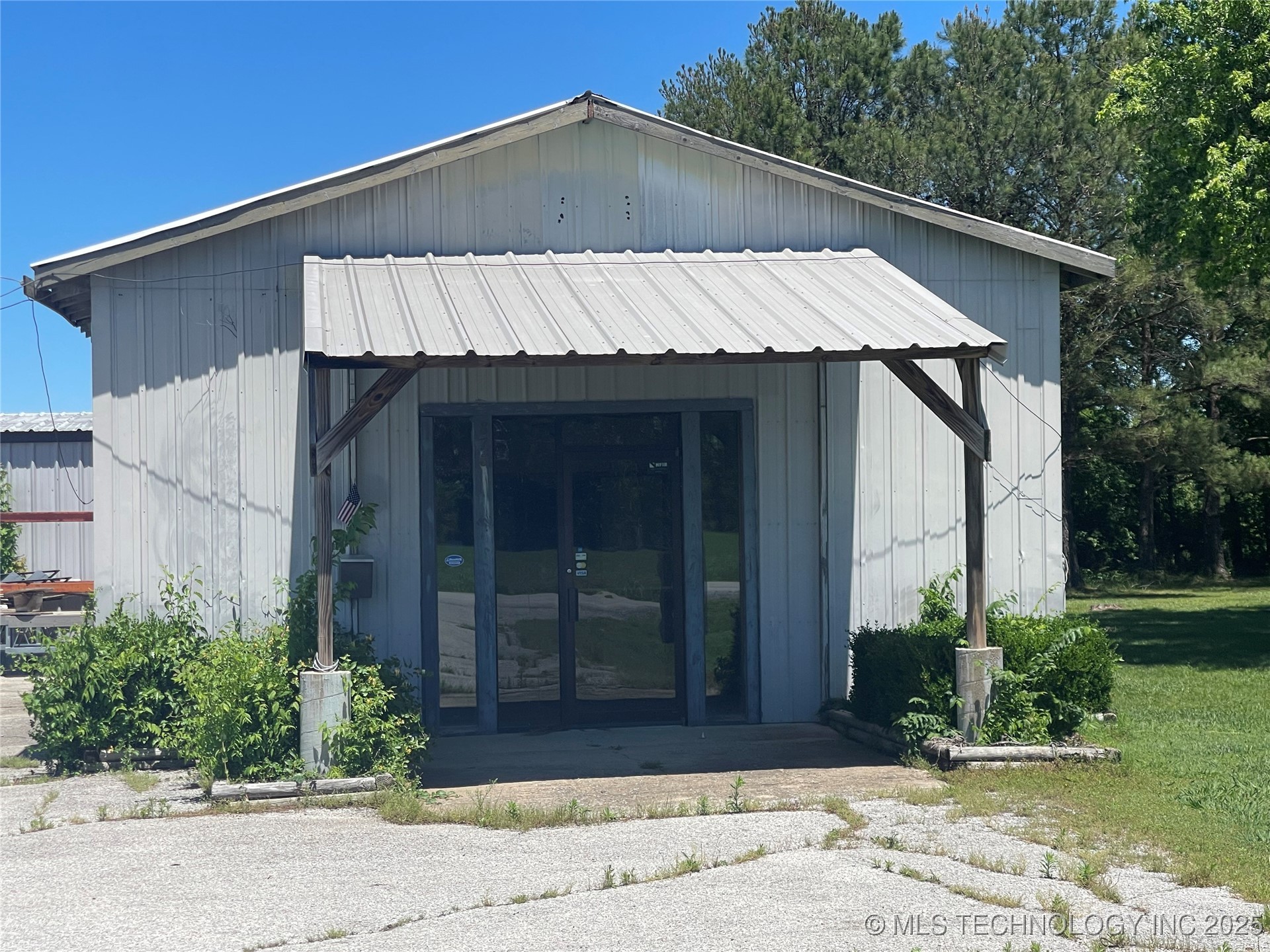 878 W Ketchum Avenue Property Photo 13