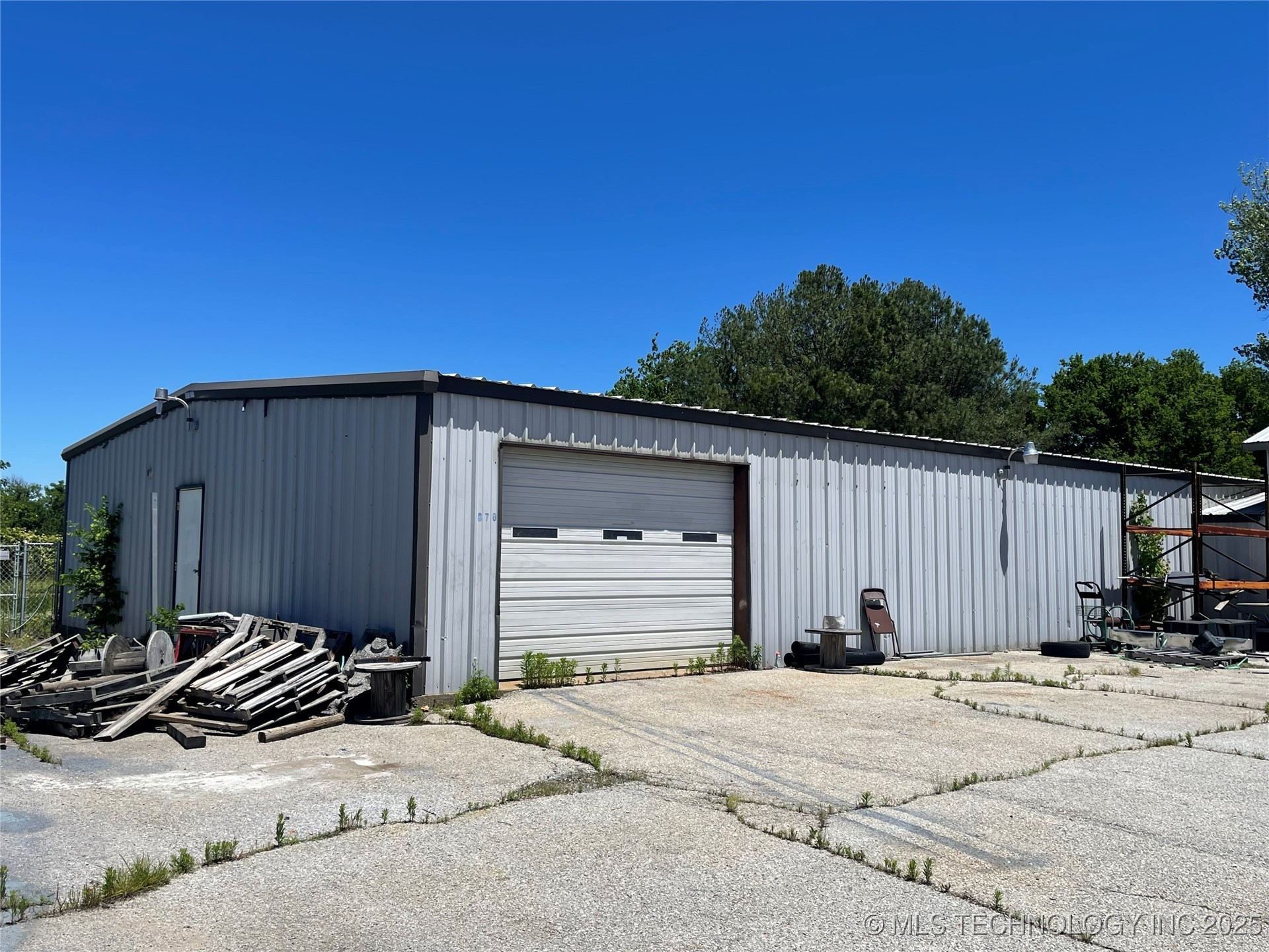 878 W Ketchum Avenue Property Photo 16