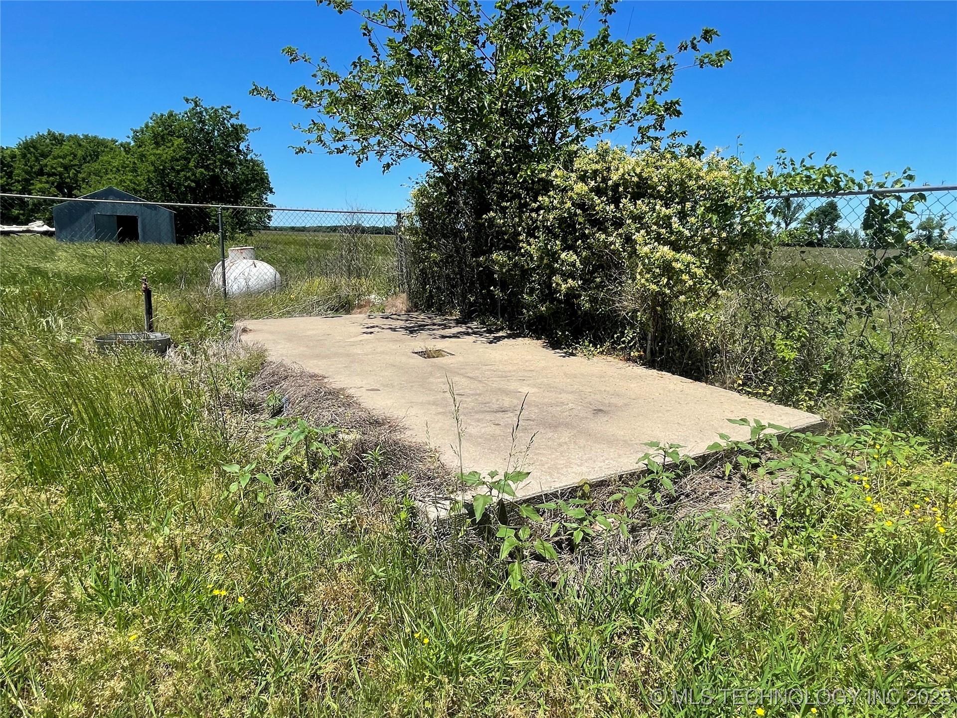 878 W Ketchum Avenue Property Photo 23