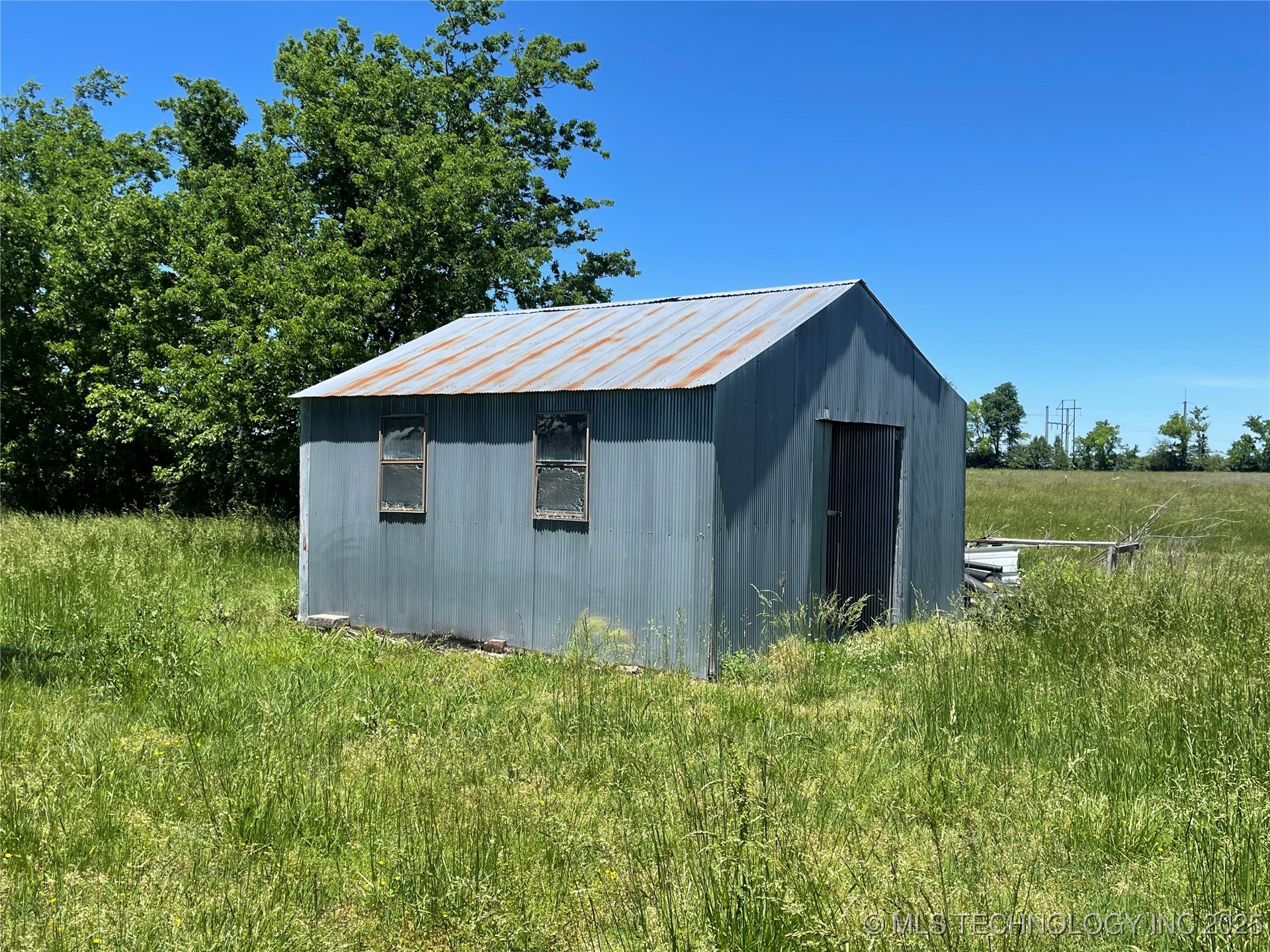 878 W Ketchum Avenue Property Photo 27