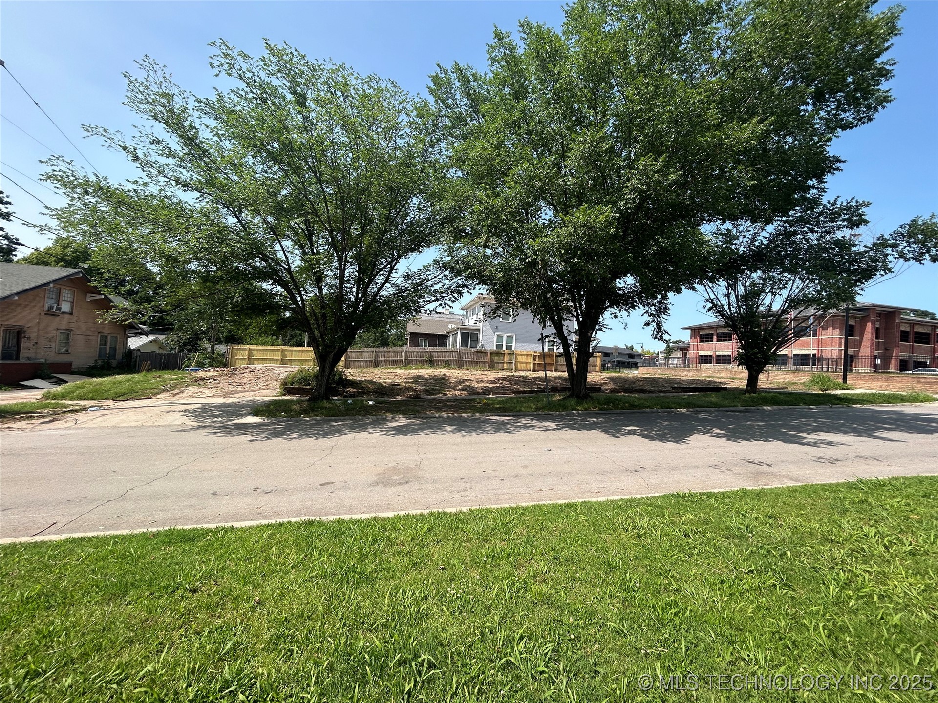 1422 S Denver Avenue Property Photo 1