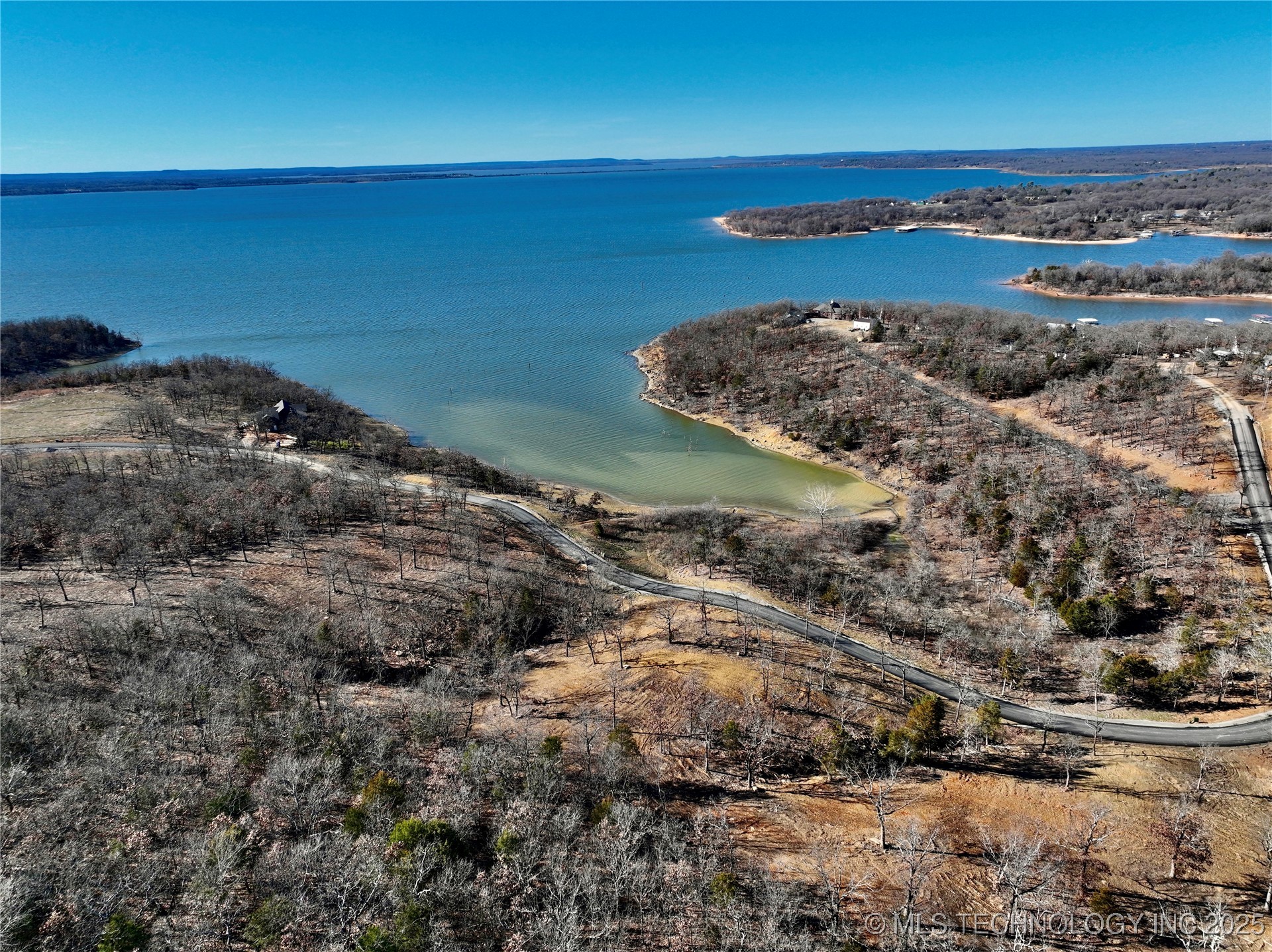 240 Patriot Pointe Property Photo 3