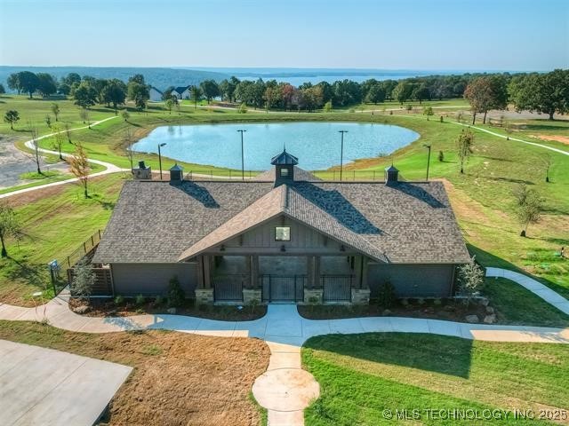 240 Patriot Pointe Property Photo 5