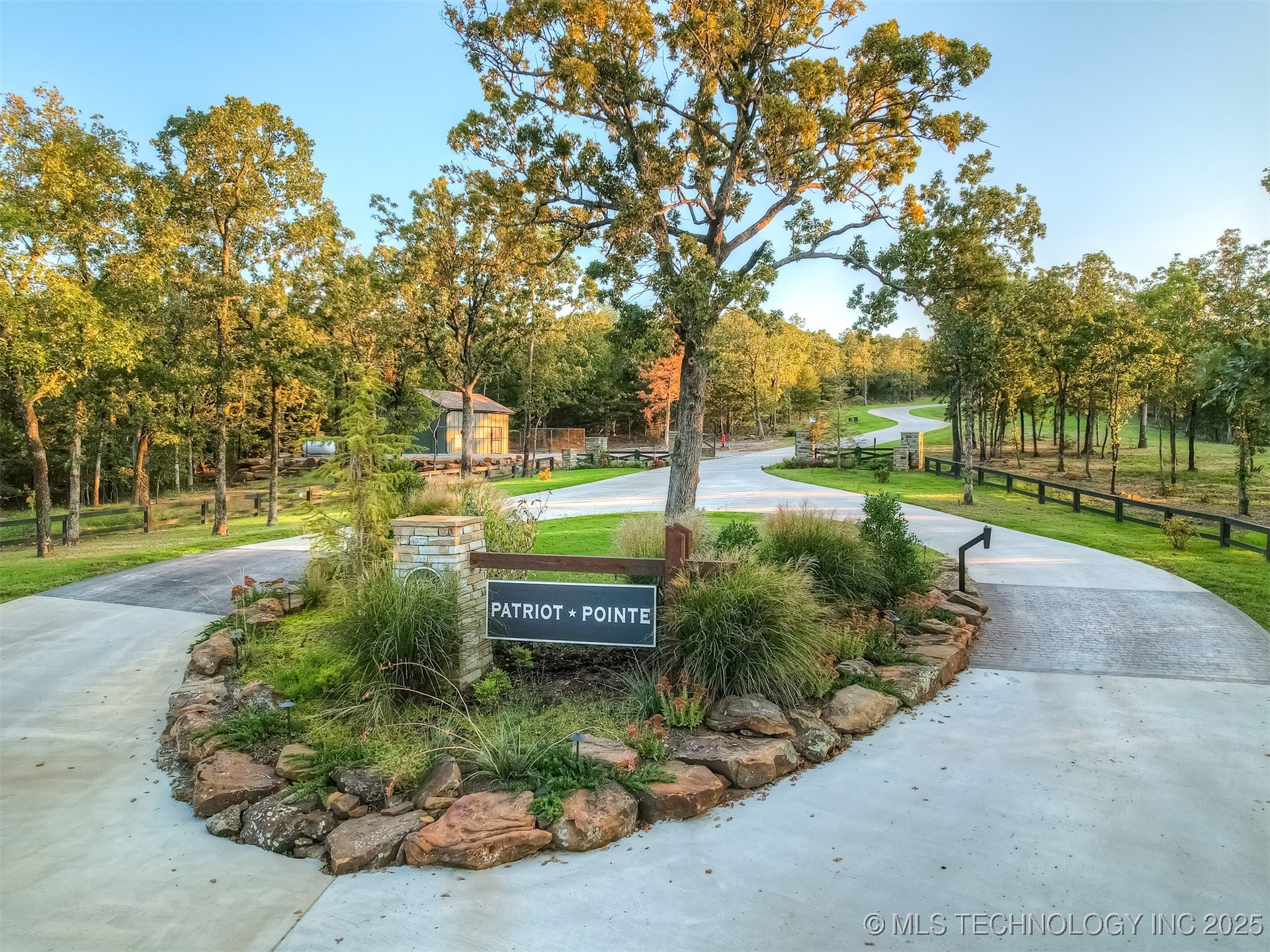 241 Patriot Pointe Property Photo 5